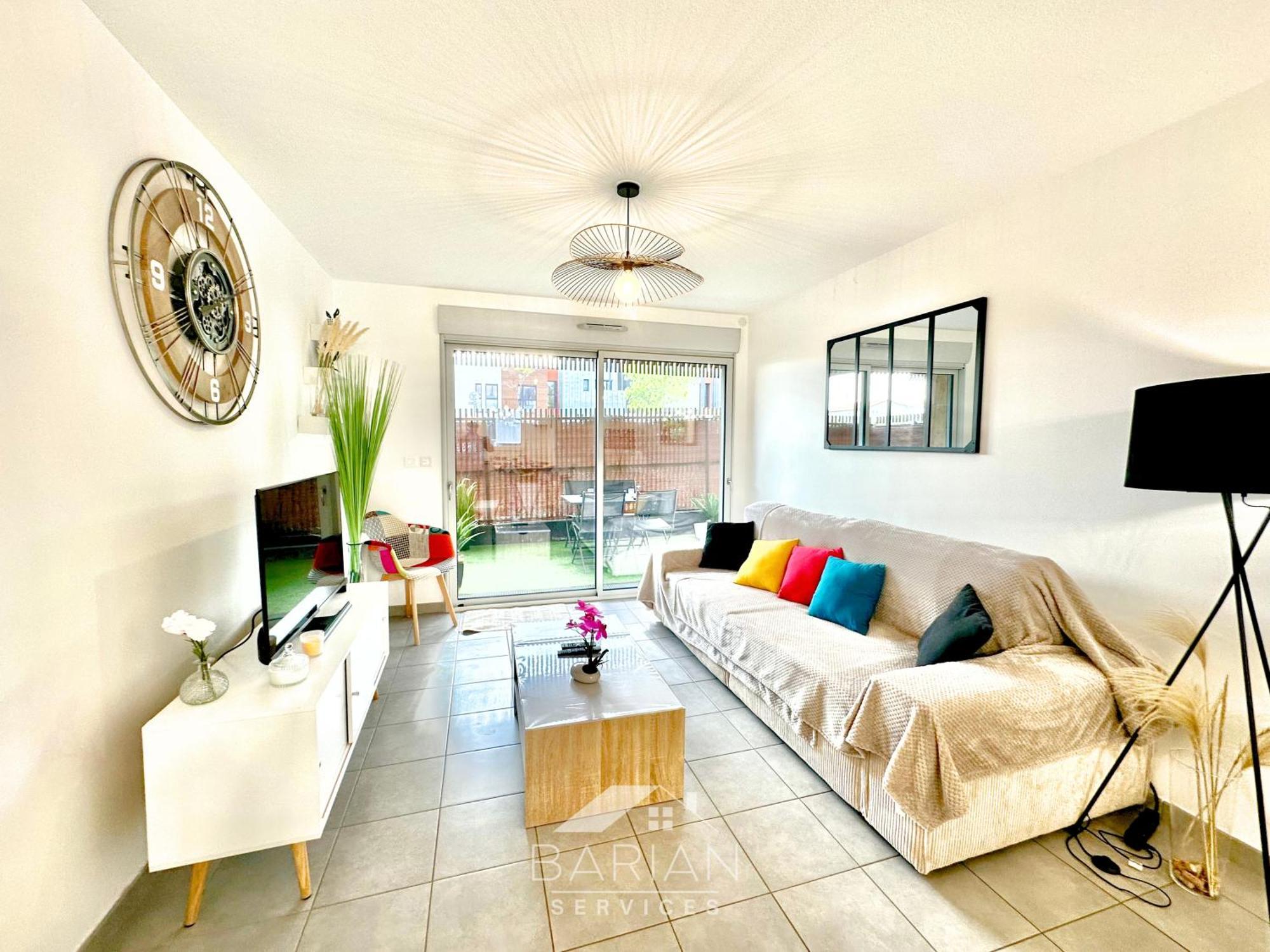 Le Cosy - Appt Avec Patio - 10 Min Centre-ville - Linge & Menage Inclus