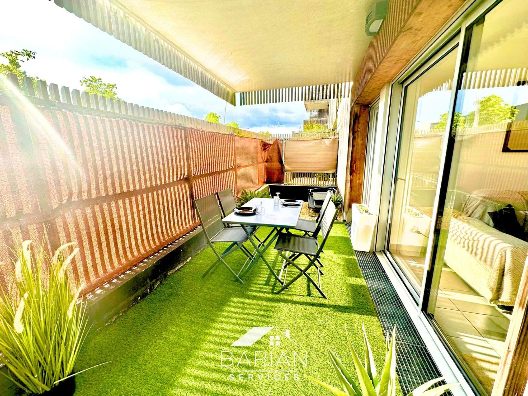 Apartment Le Cosy - Appt Avec Patio - 10 Min Centre-ville - Linge & Menage Inclus *