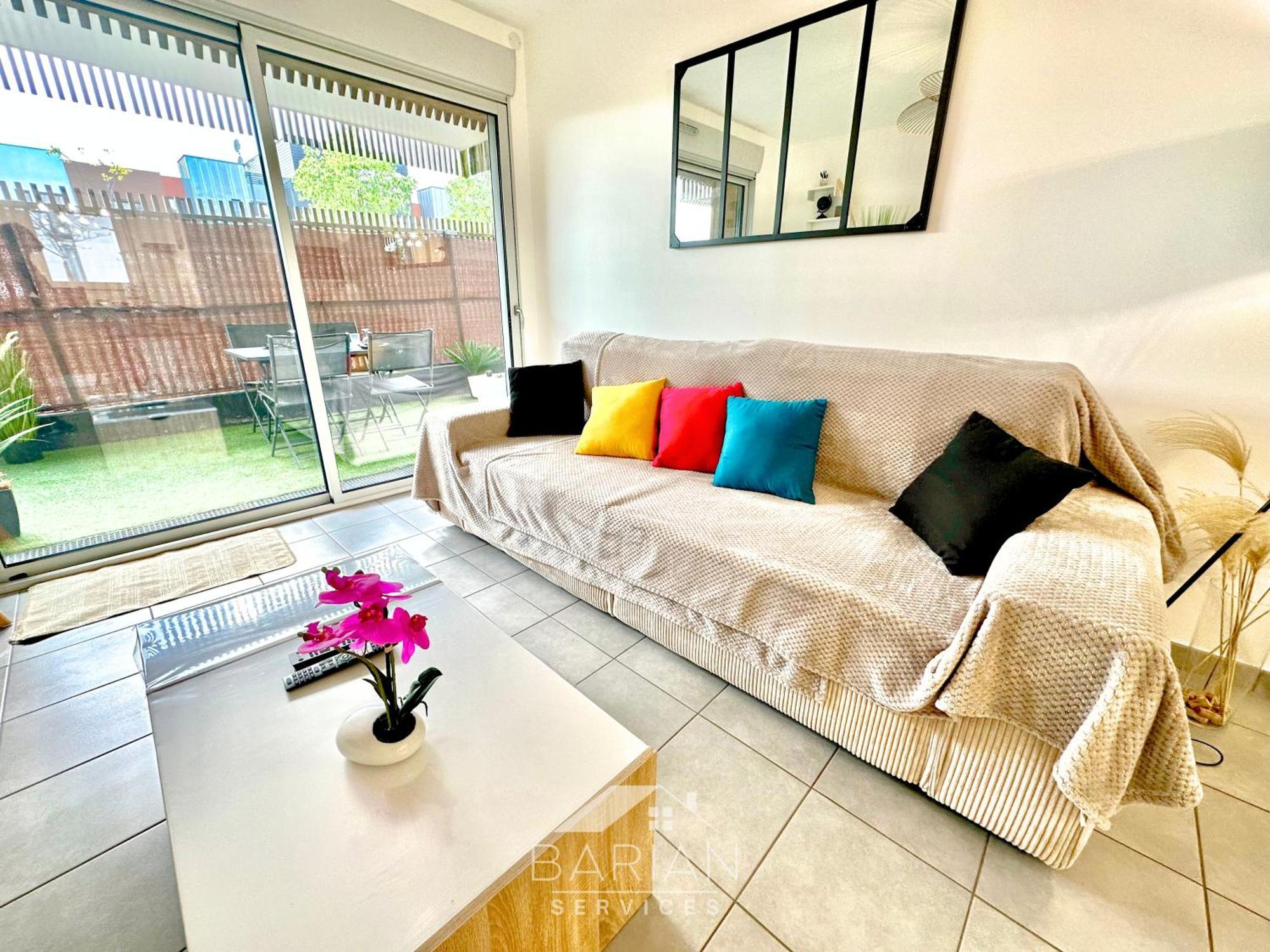 Le Cosy - Appt Avec Patio - 10 Min Centre-ville - Linge & Menage Inclus Apartment