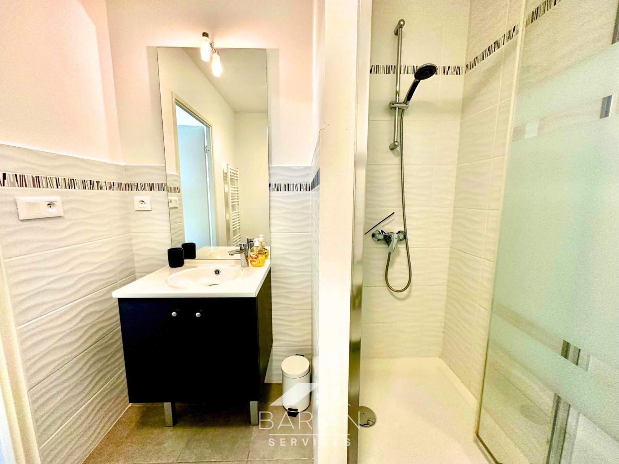 Apartment Le Cosy - Appt Avec Patio - 10 Min Centre-ville - Linge & Menage Inclus
