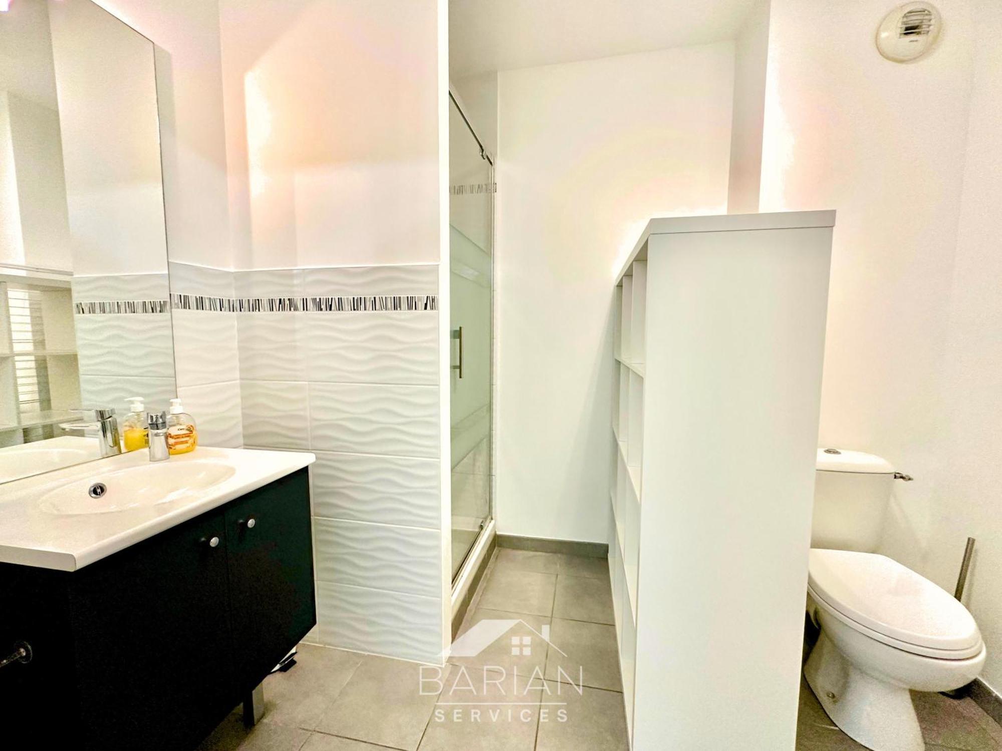 Le Cosy - Appt Avec Patio - 10 Min Centre-ville - Linge & Menage Inclus Appartement *