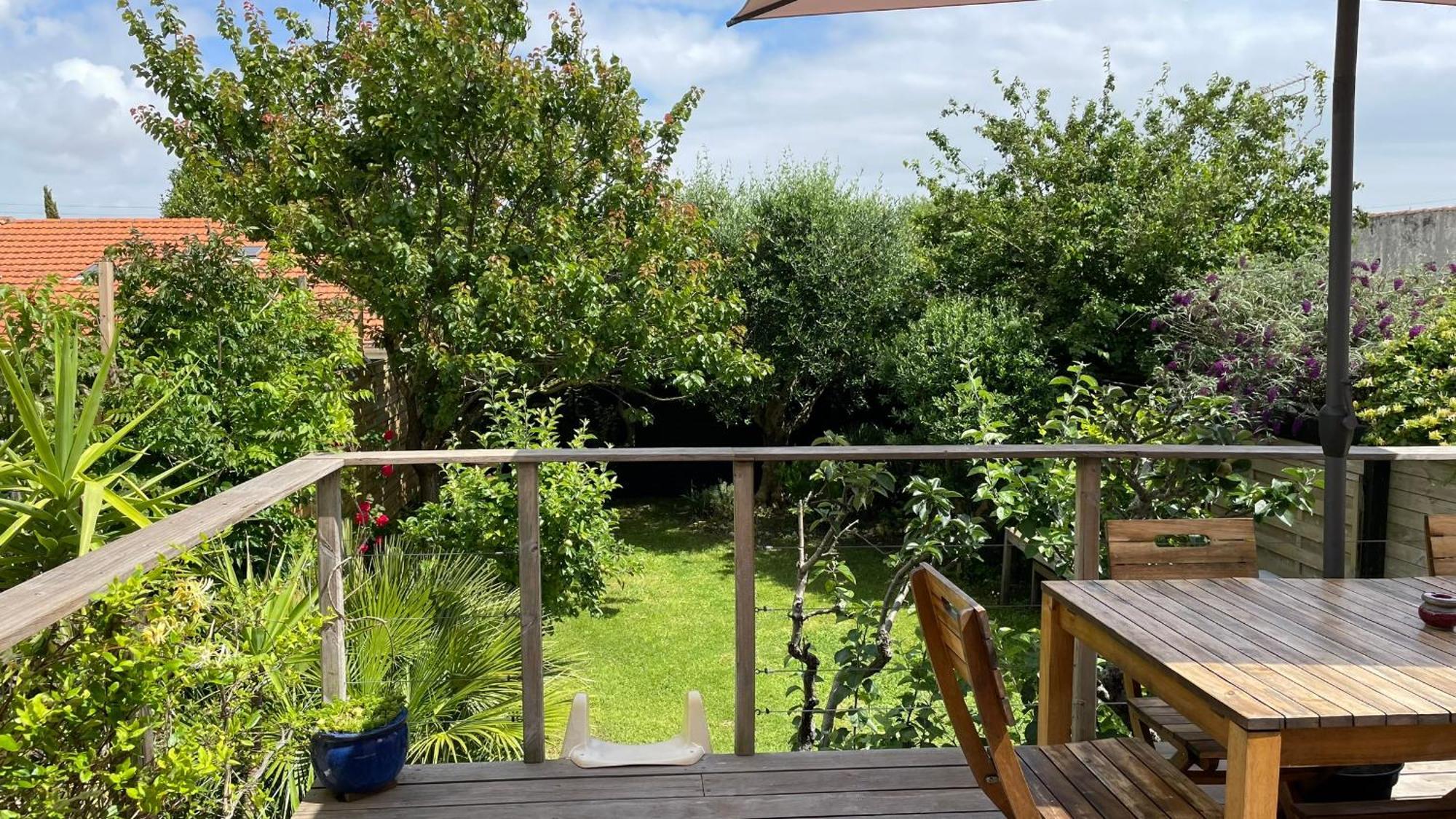 Le Bayanas Holiday home