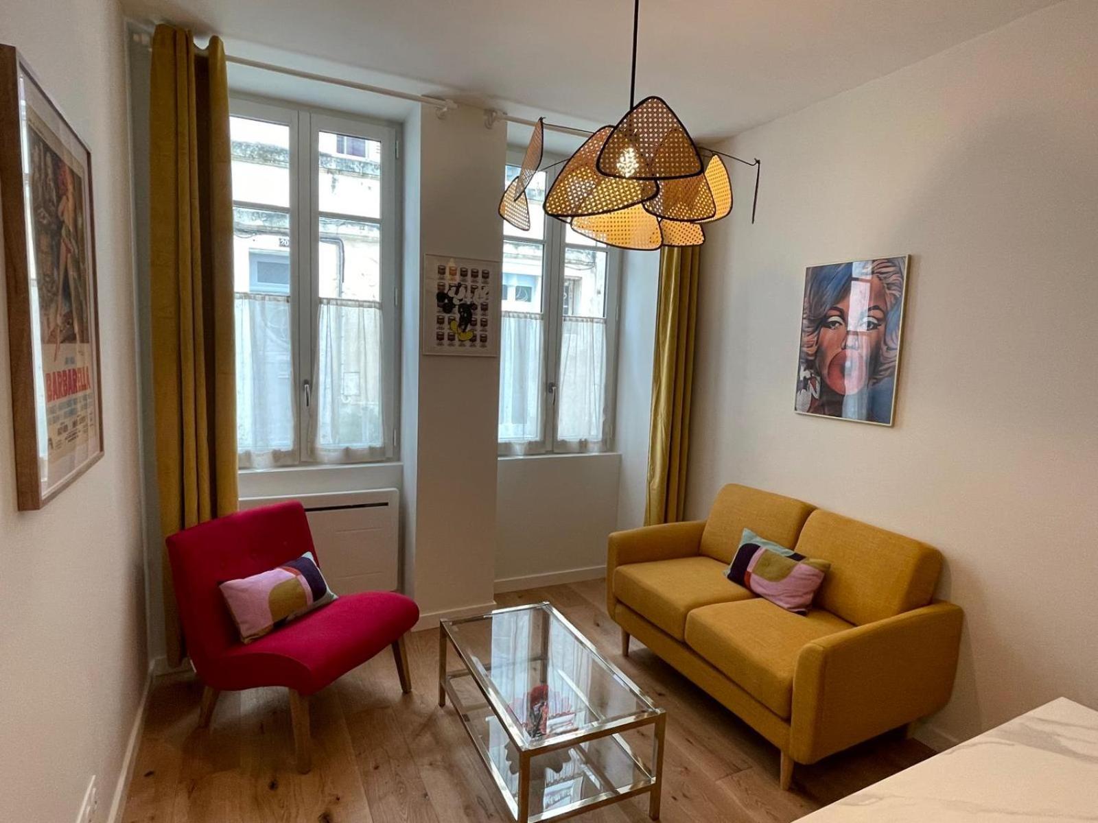 Appartement Un Air De Seventies Avec Grande Terrasse La Rochelle (Charente-Maritime)