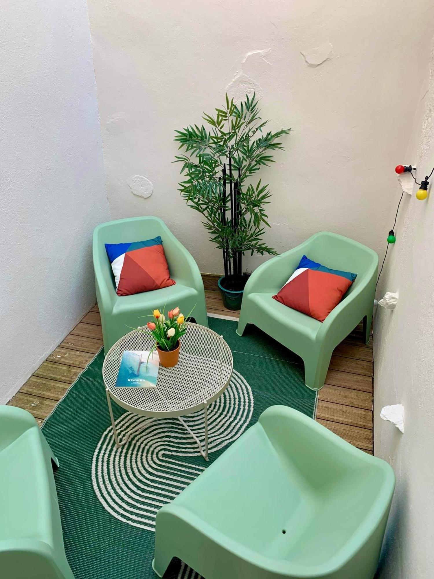Exceptionnel Vieux Port 65m2 4-6 Pers, Wifi, Patio