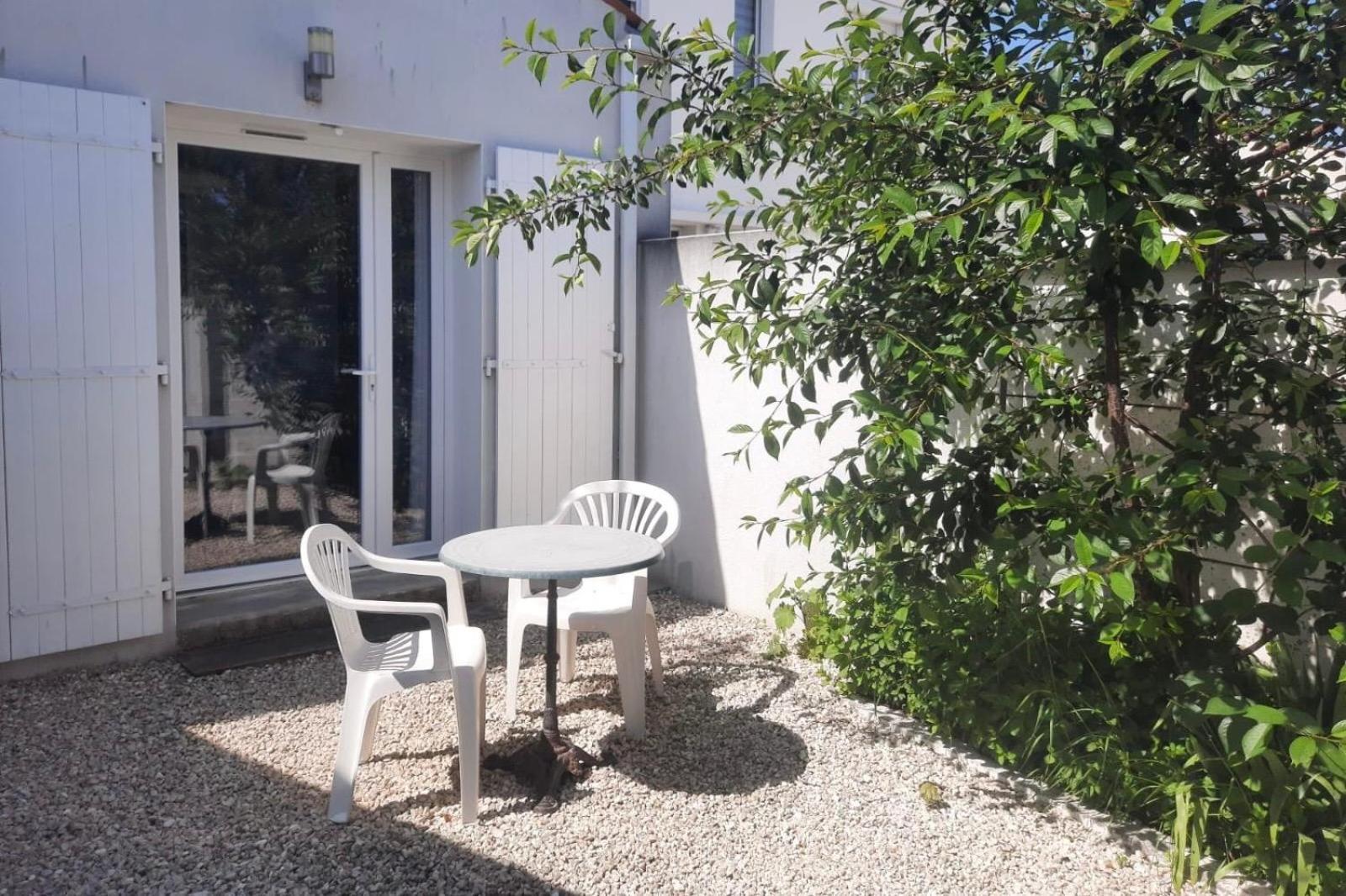 33 Ter Bon Pied A Terre *
