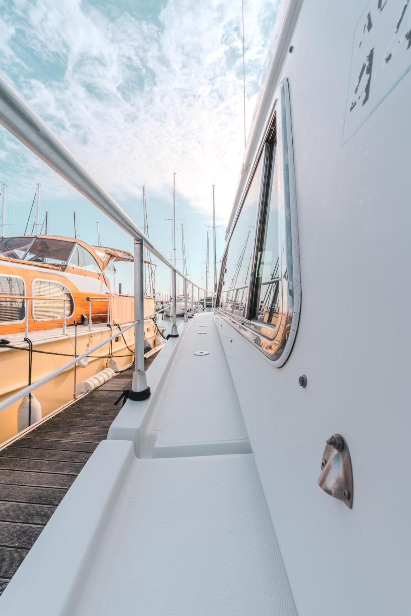 Yacht Patxi La Rochelle Botel