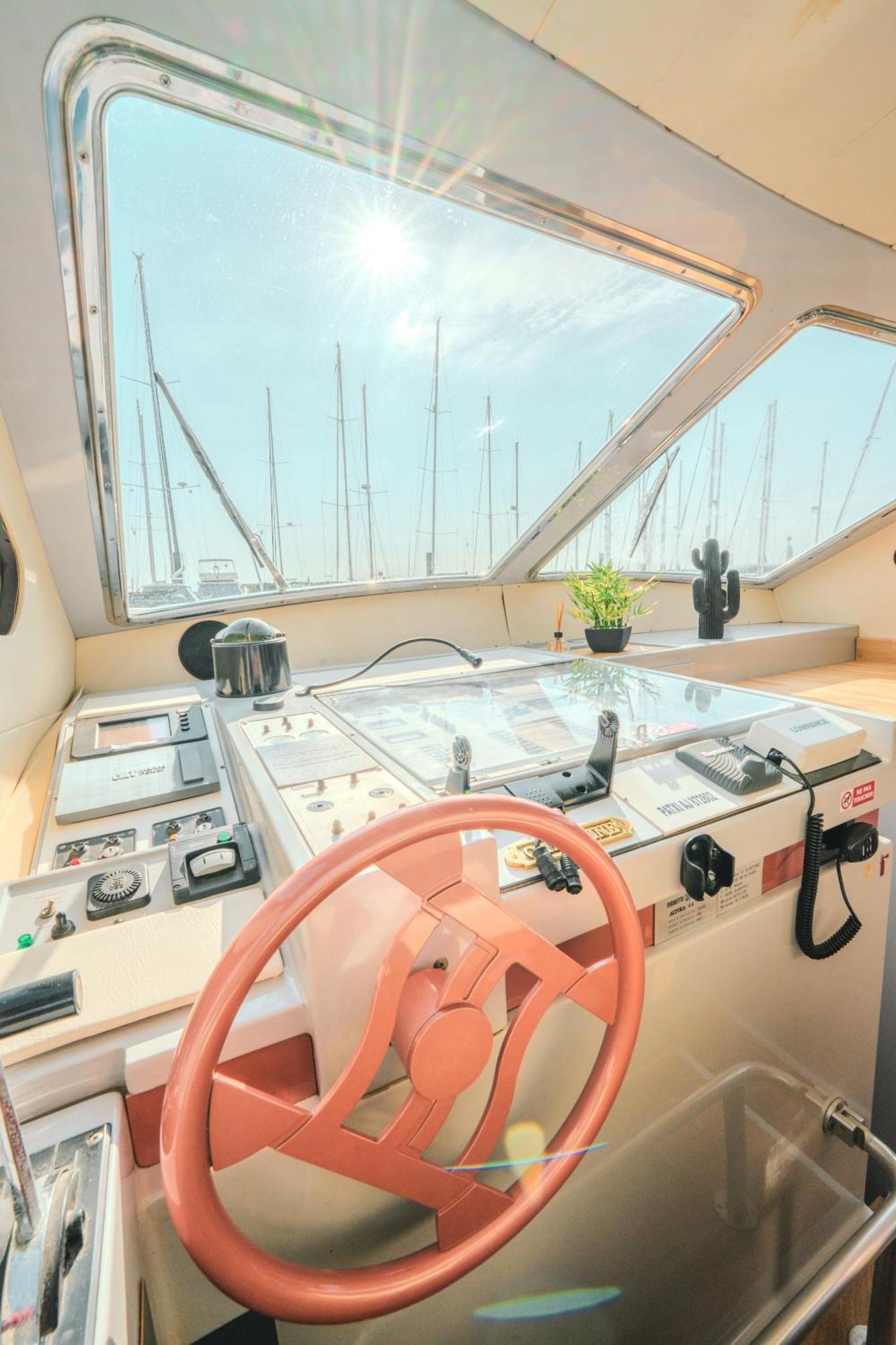 Yacht Patxi La Rochelle *