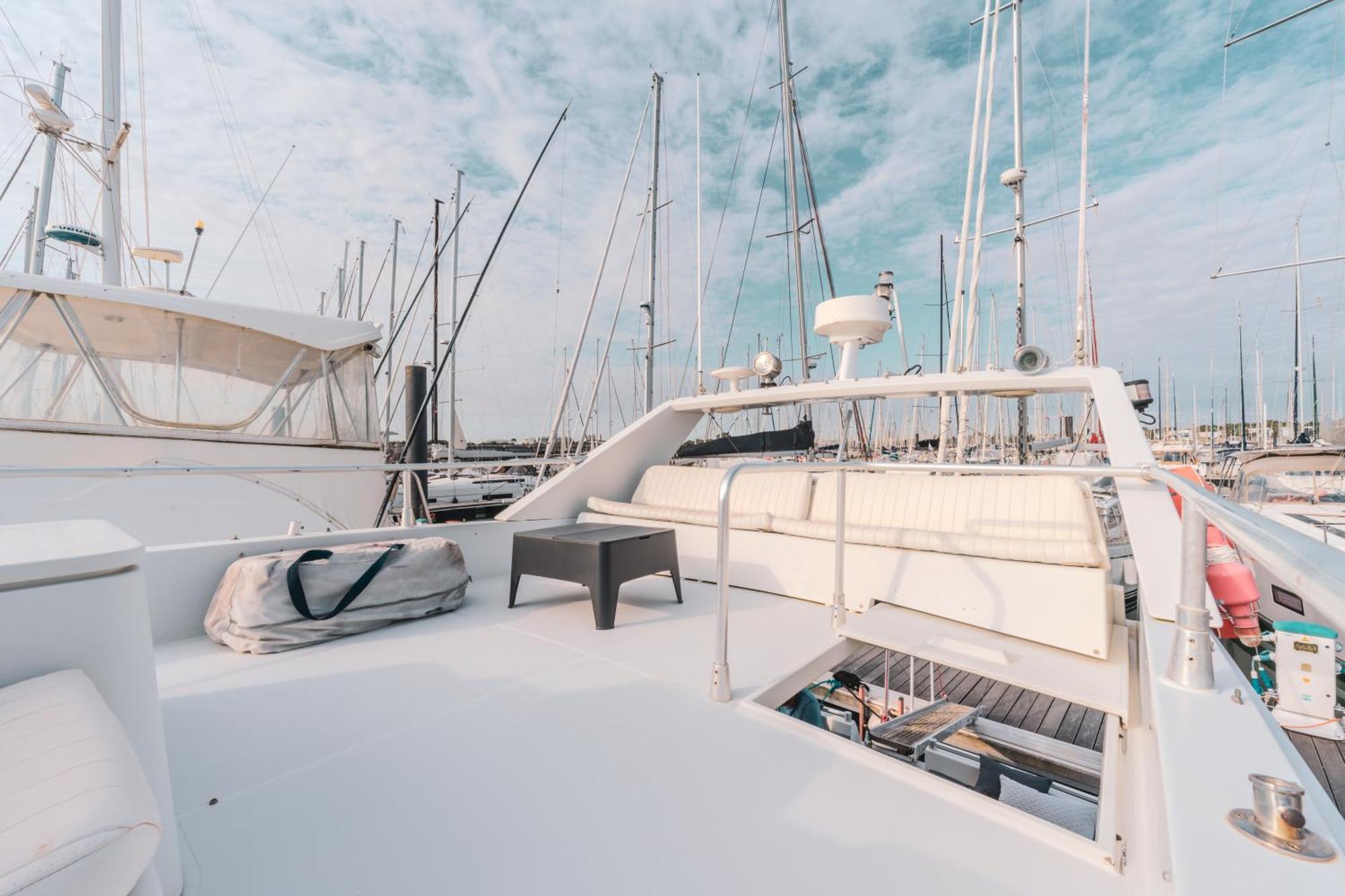 Yacht Patxi La Rochelle Botel