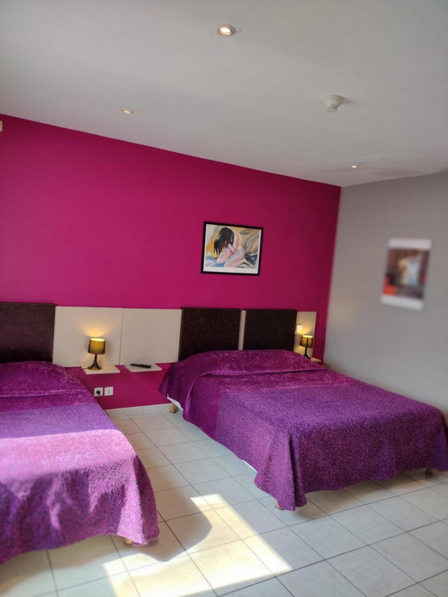 Savary 2* La Rochelle (Charente-Maritime)