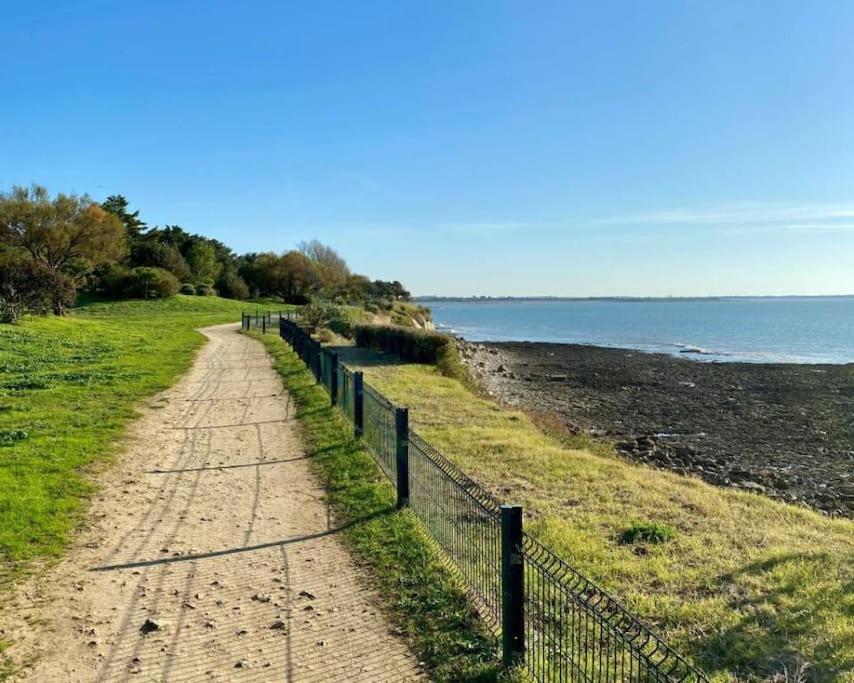 T1 Bis 38m2 Avec Balcon A 100m De La Appartement La Rochelle (Charente-Maritime)