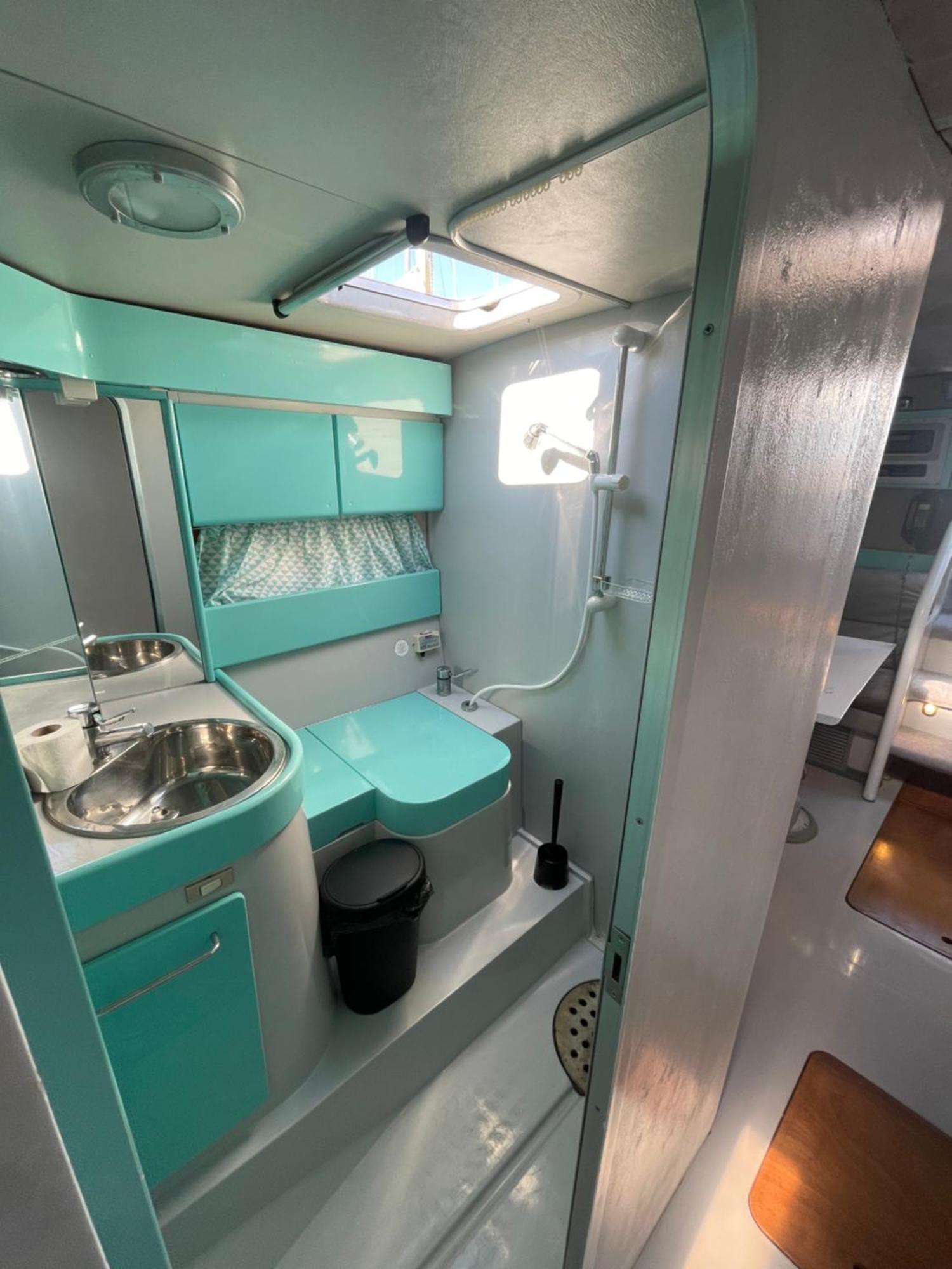Nuit Atypique Sur Un Bateau Linge Et Menage Inclus - Boat Paradise La Rochelle