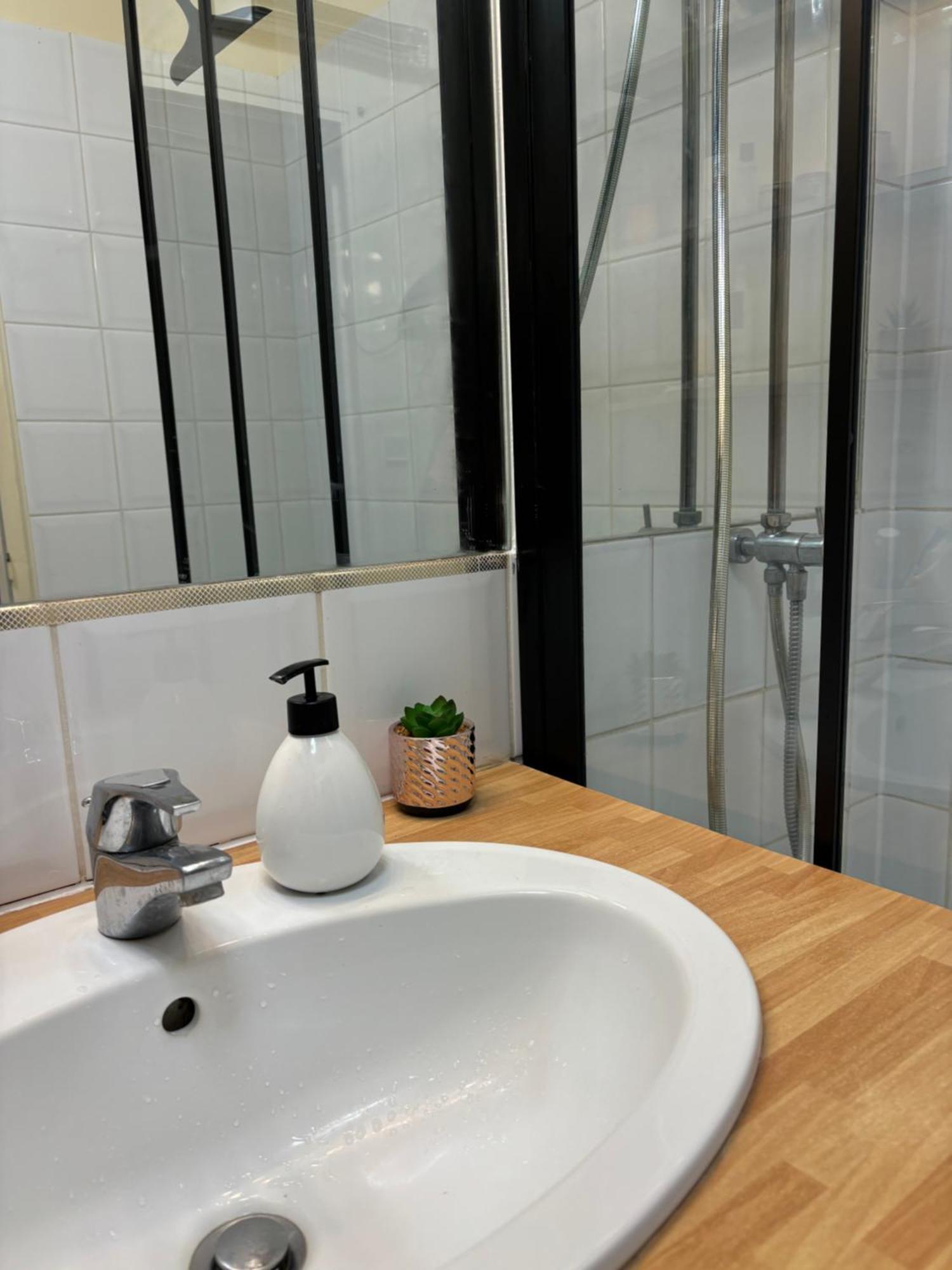 T2 Avec Piscine Et Terrasse Dans Arboree Apartment *