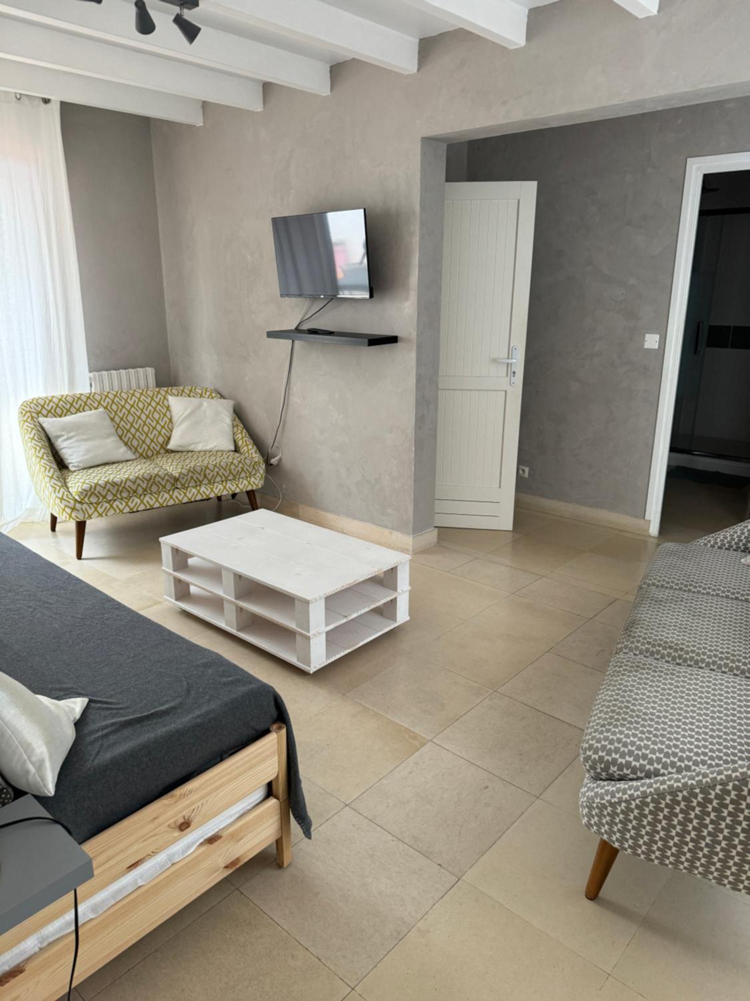 D'hotes Des Tours A La Rochelle Guest house
