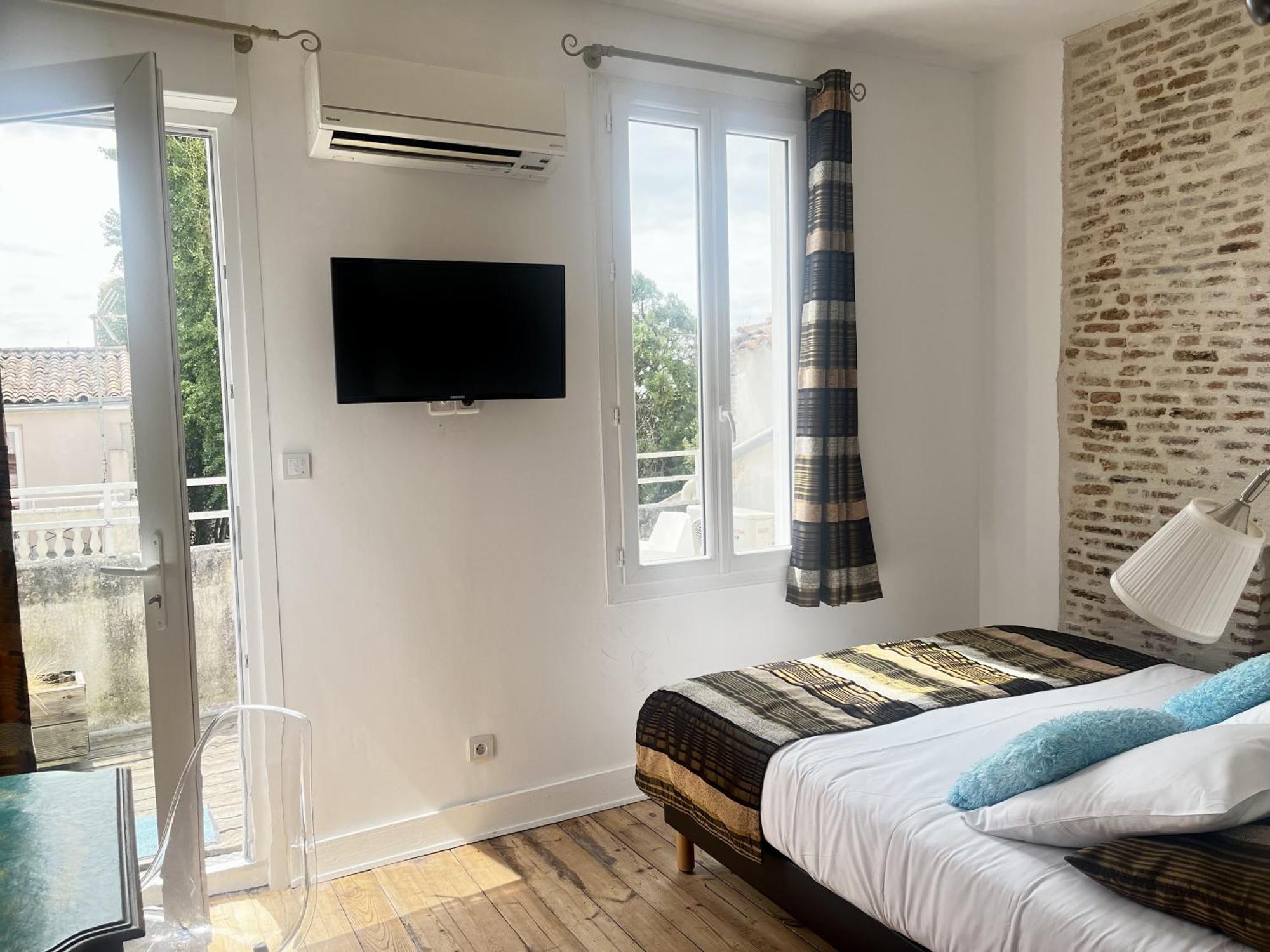 Hotel De La Paix La Rochelle (Charente-Maritime)