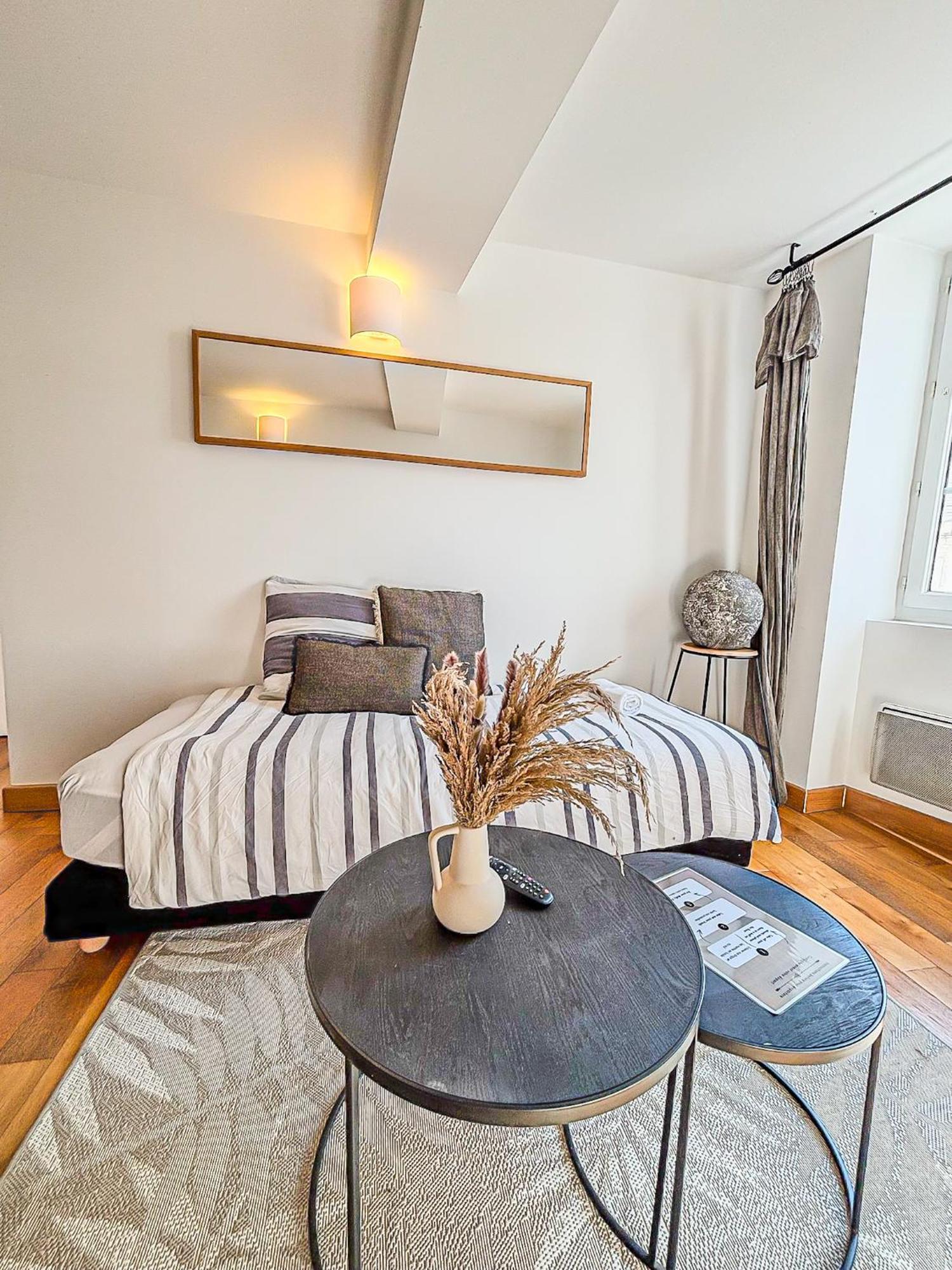 Les Saints Nico A 5 Min Port, Gare & Centre La Rochelle (Charente-Maritime)