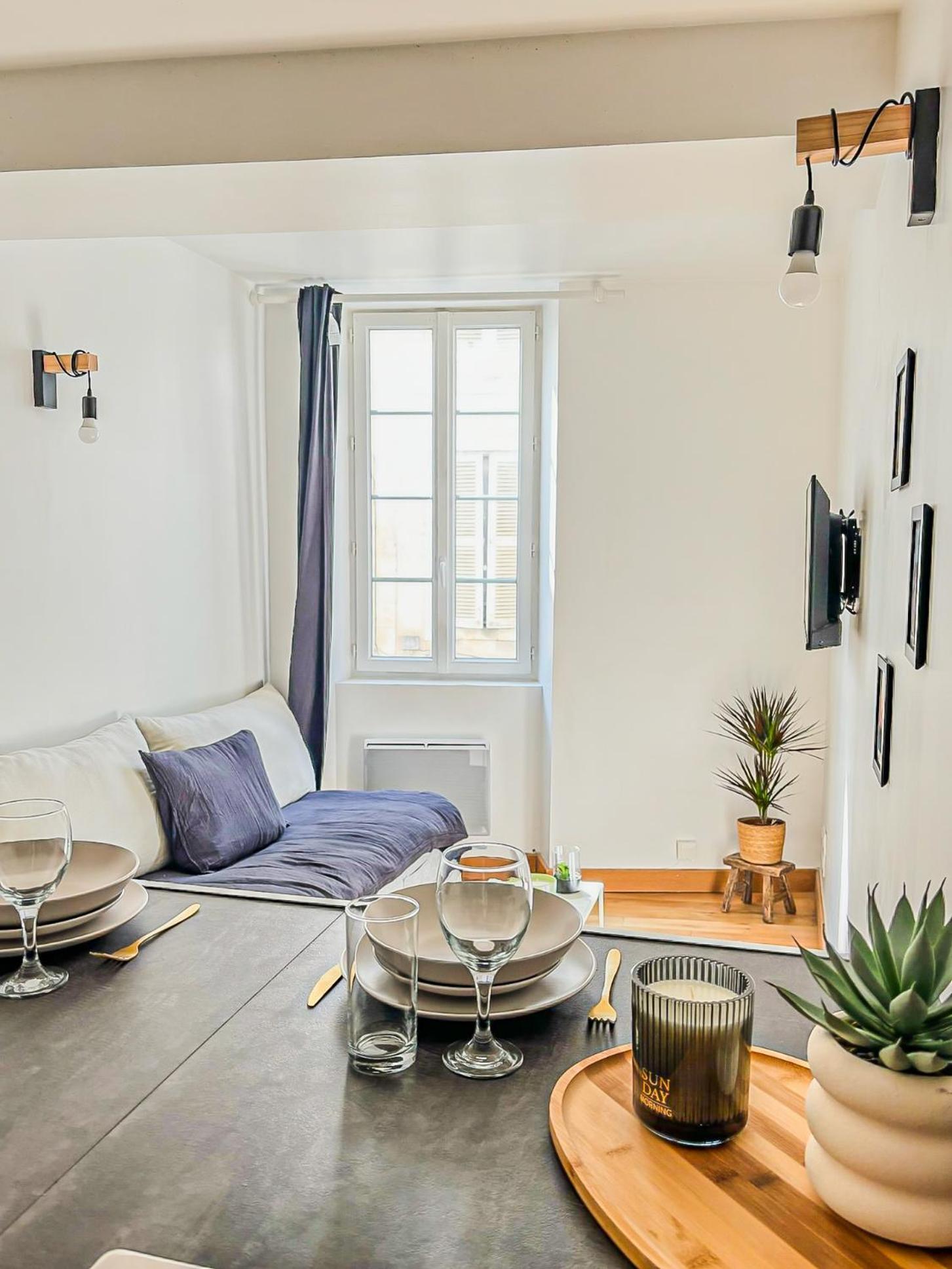 Les Saints Nico A 5 Min Port, Gare & Centre La Rochelle (Charente-Maritime)