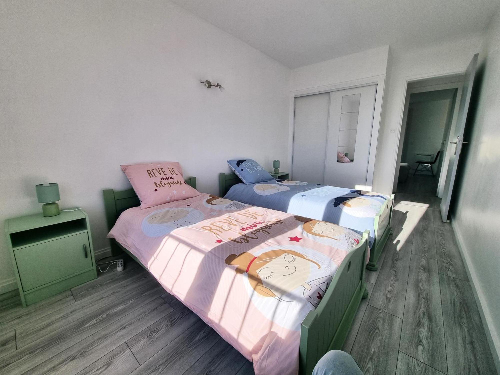 Apartment 6 Appartements Et 4 Adresses A Mi-Chemin Entre Le Vieux Port Et L Ile De Re