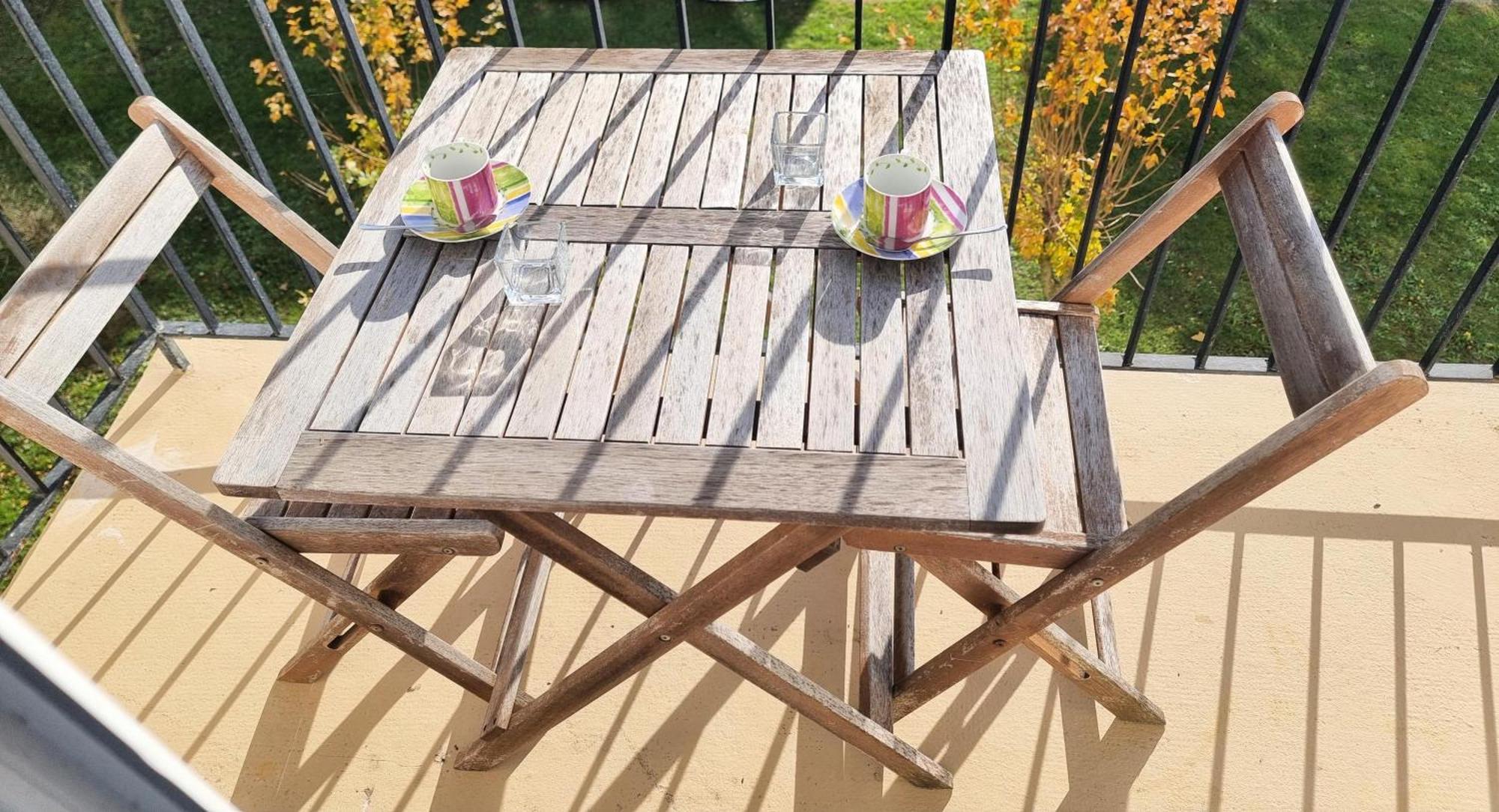 6 Appartements Et 4 Adresses A Mi-Chemin Entre Le Vieux Port Et L Ile De Re *