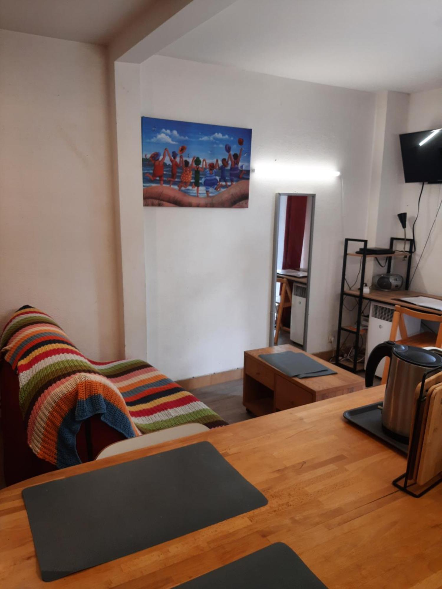 Appartement Duplex 1er étage 1 Ou Rdc Centre *