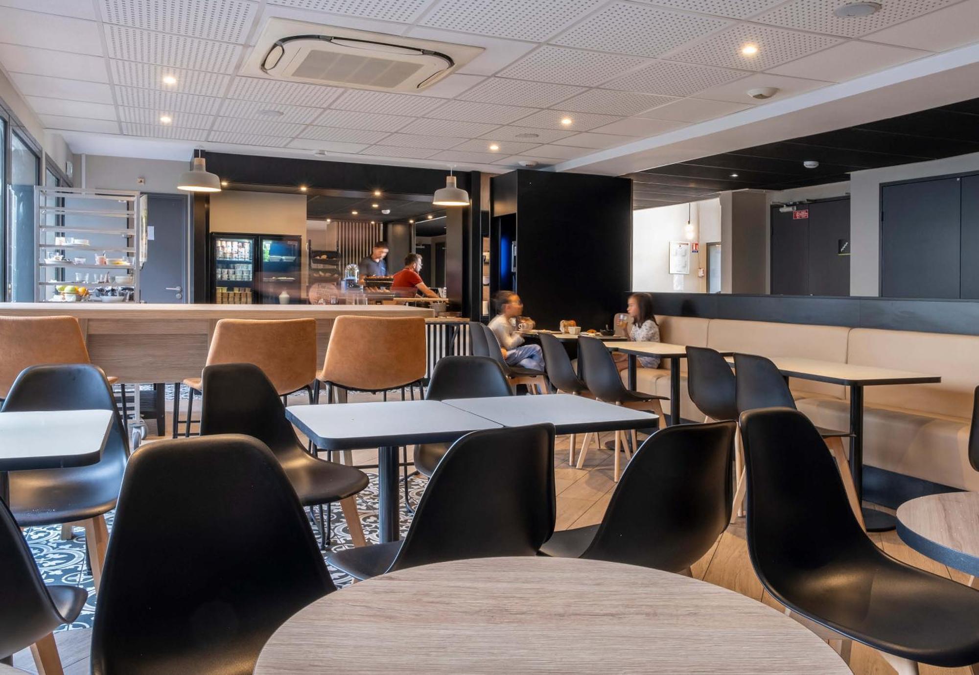 Hotel La Rochelle Centre Les Minimes 3*