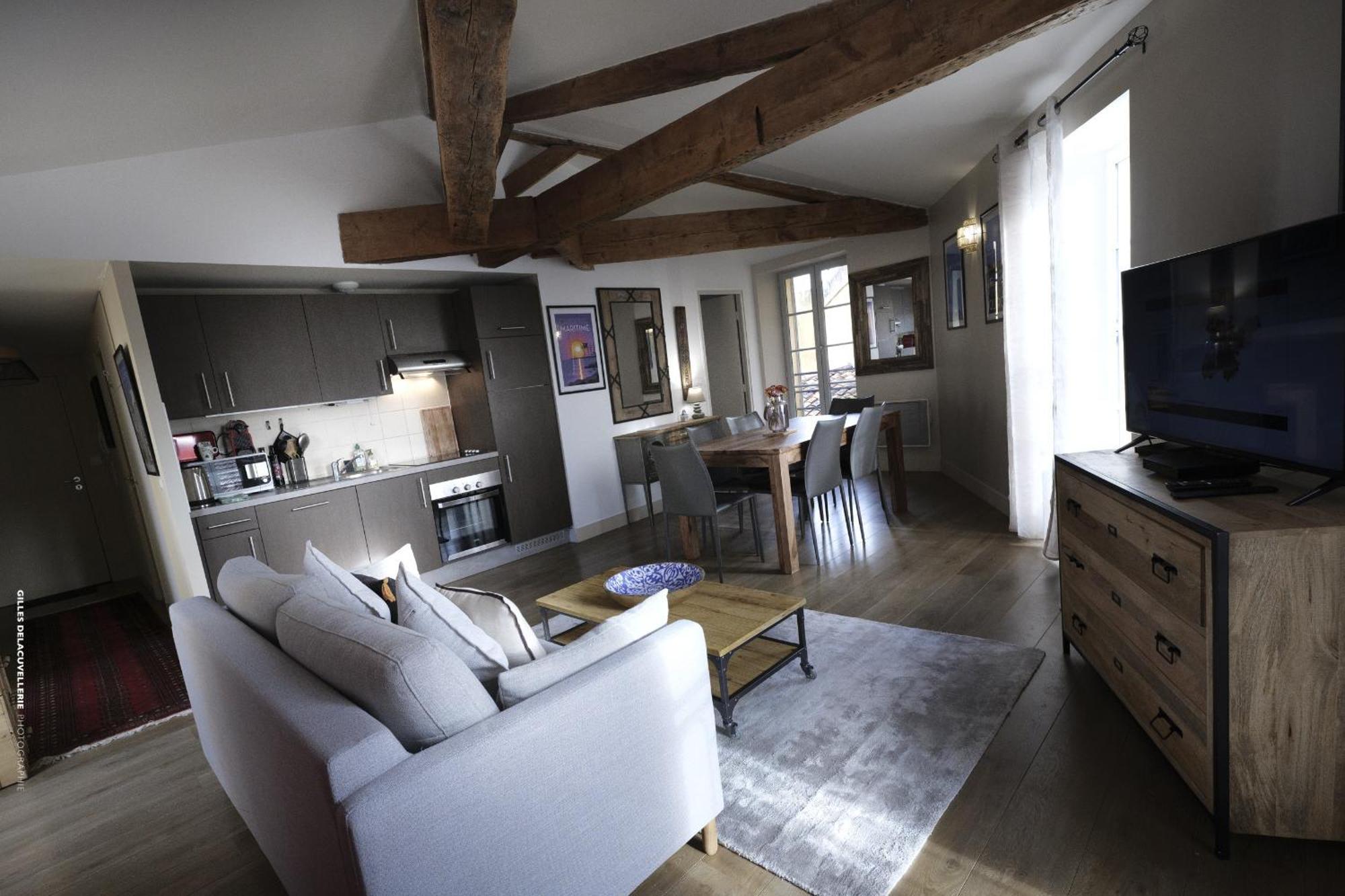 Appartement De Charme Au Marche Avec Parking *