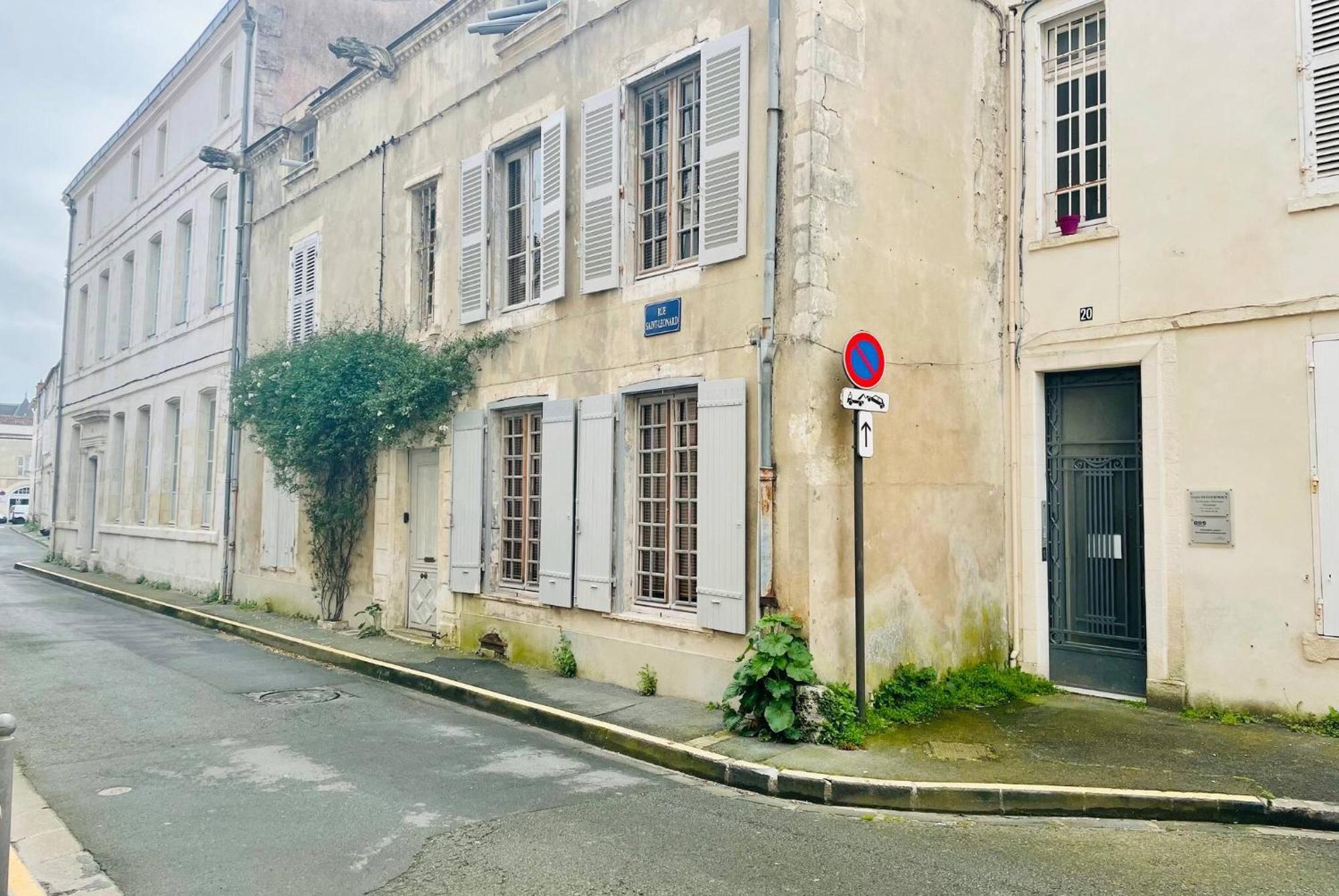 Le Leonard - Beau T4 Refait A Neuf Hypercentre Lr * La Rochelle (Charente-Maritime)