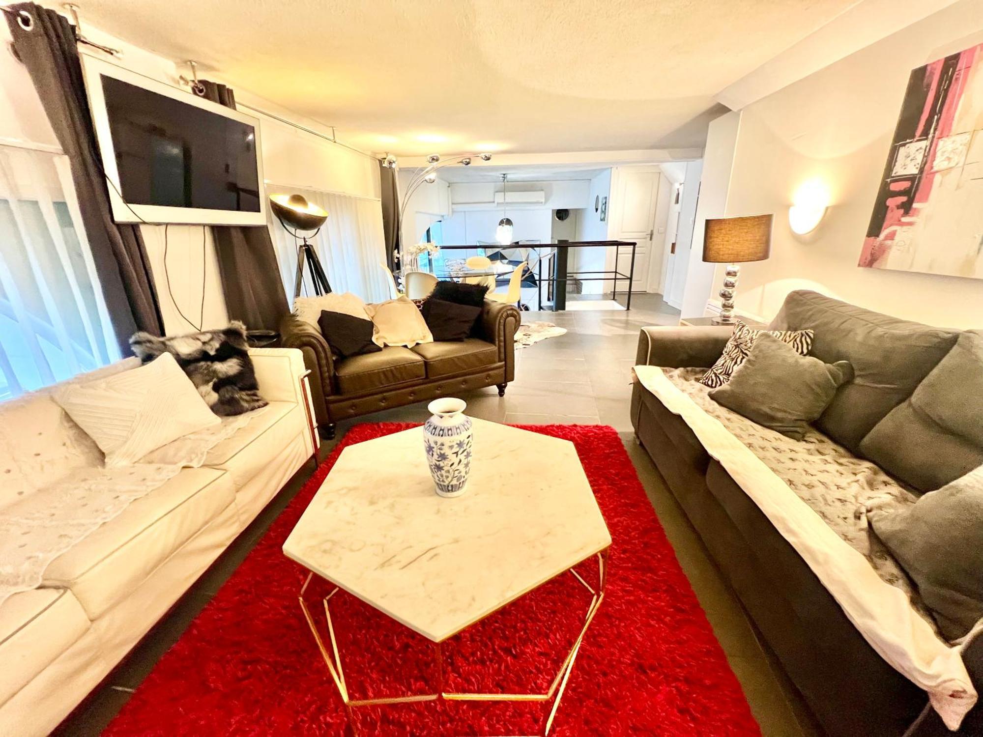 Grand Duplex - Chic & Confort - Vieux-port 2min A Pied - Climatisation - Wifi Gratuit *