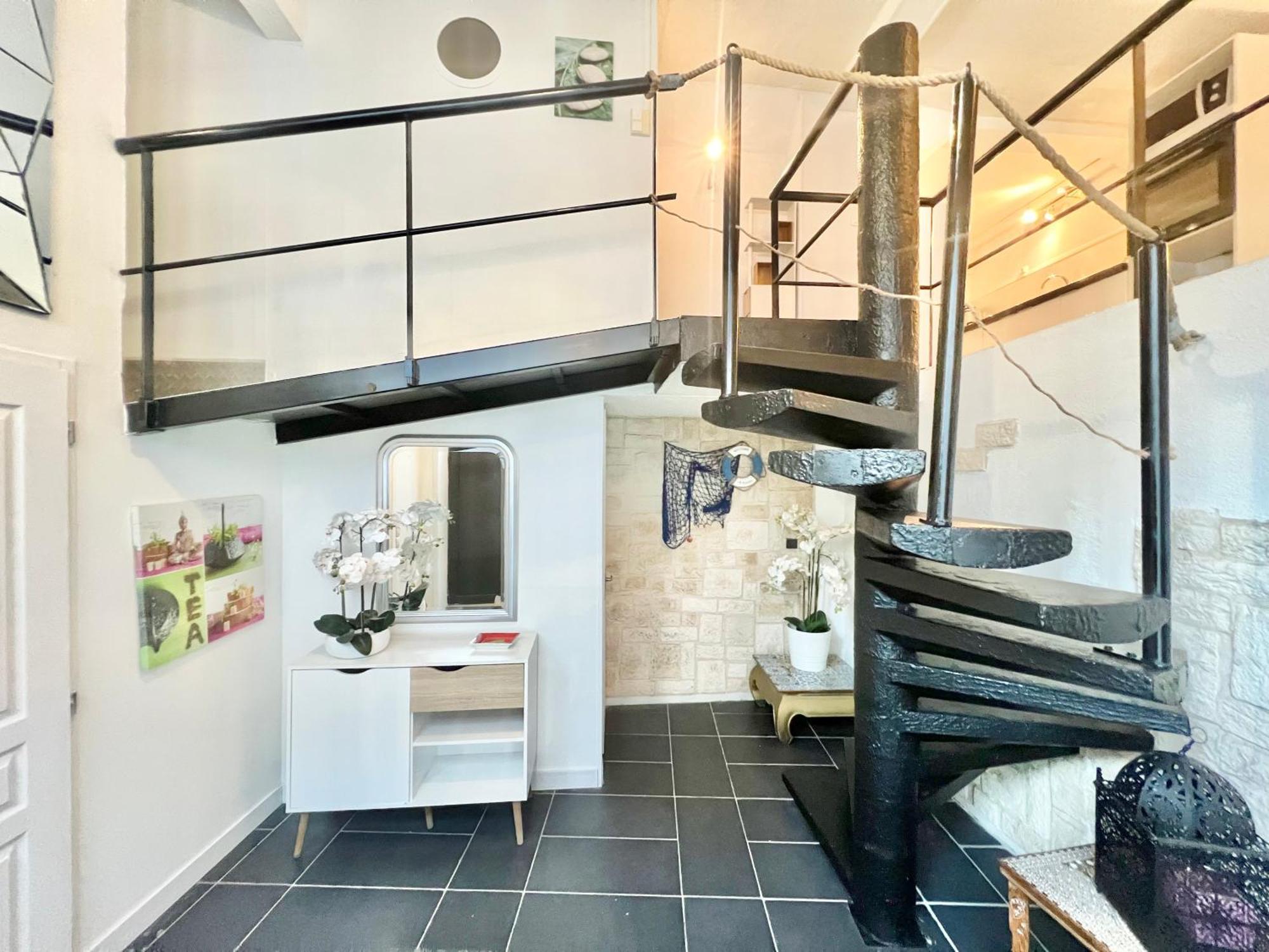Grand Duplex - Chic & Confort - Vieux-port 2min A Pied - Climatisation - Wifi Gratuit Appartement La Rochelle (Charente-Maritime)