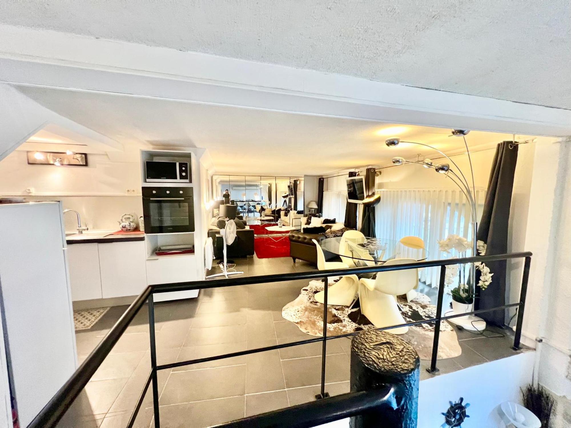 Grand Duplex - Chic & Confort - Vieux-port 2min A Pied - Climatisation - Wifi Gratuit Appartement