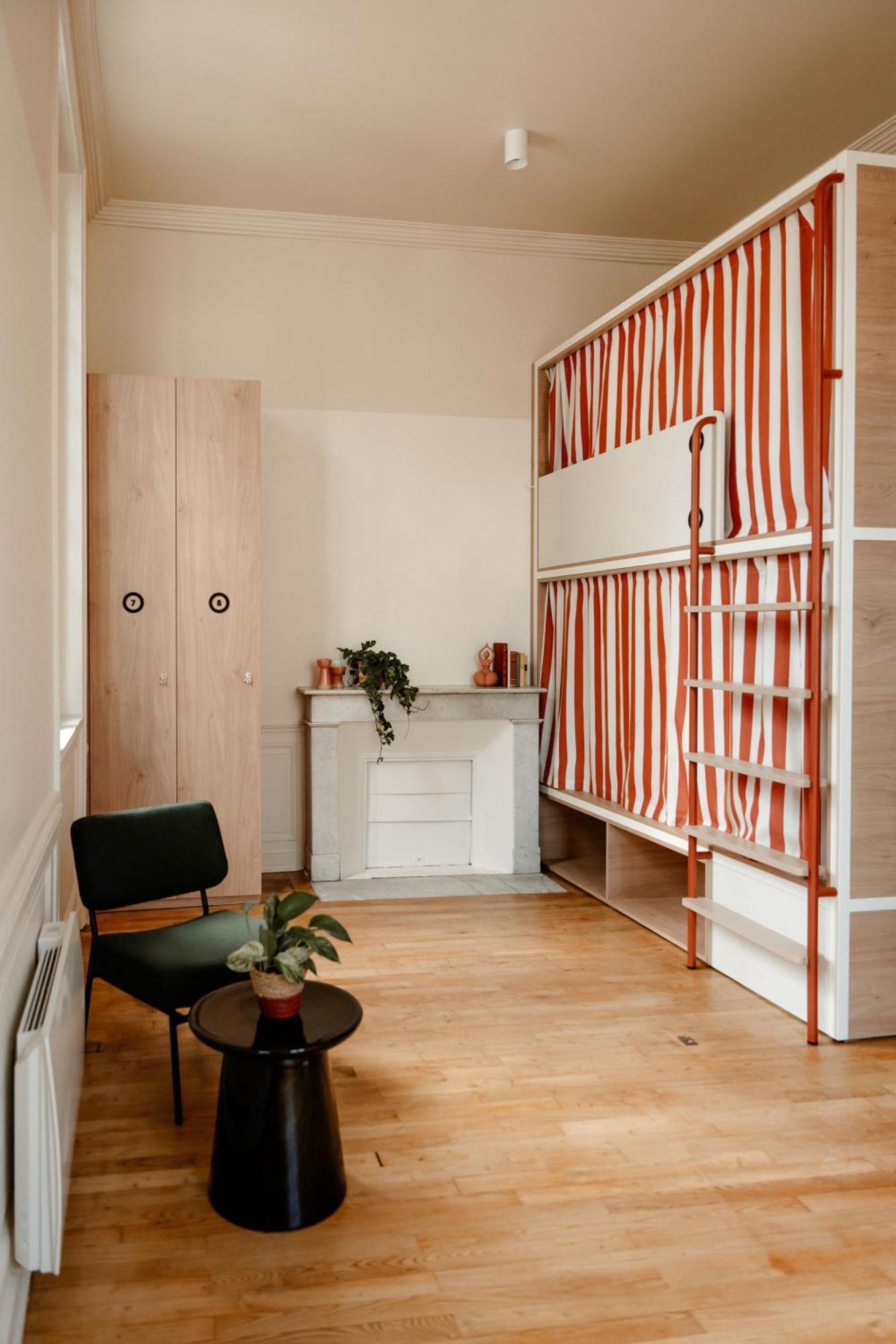 Hostel La Rochelle Centre *