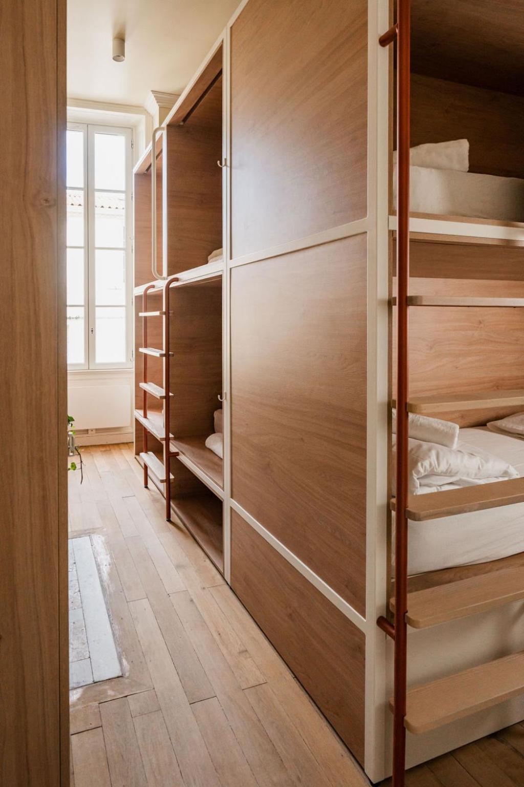 Hostel La Rochelle Centre *