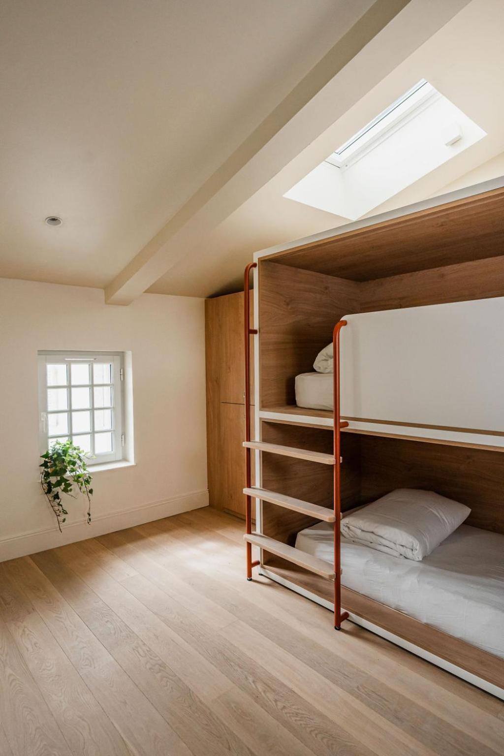 Hostel La Rochelle Centre *