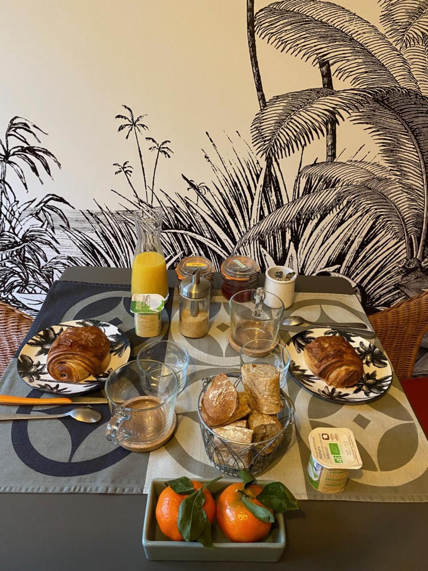 Maison M, Privee Acces Jardin Piscine Et Jacuzzi Pres De La Rochelle *