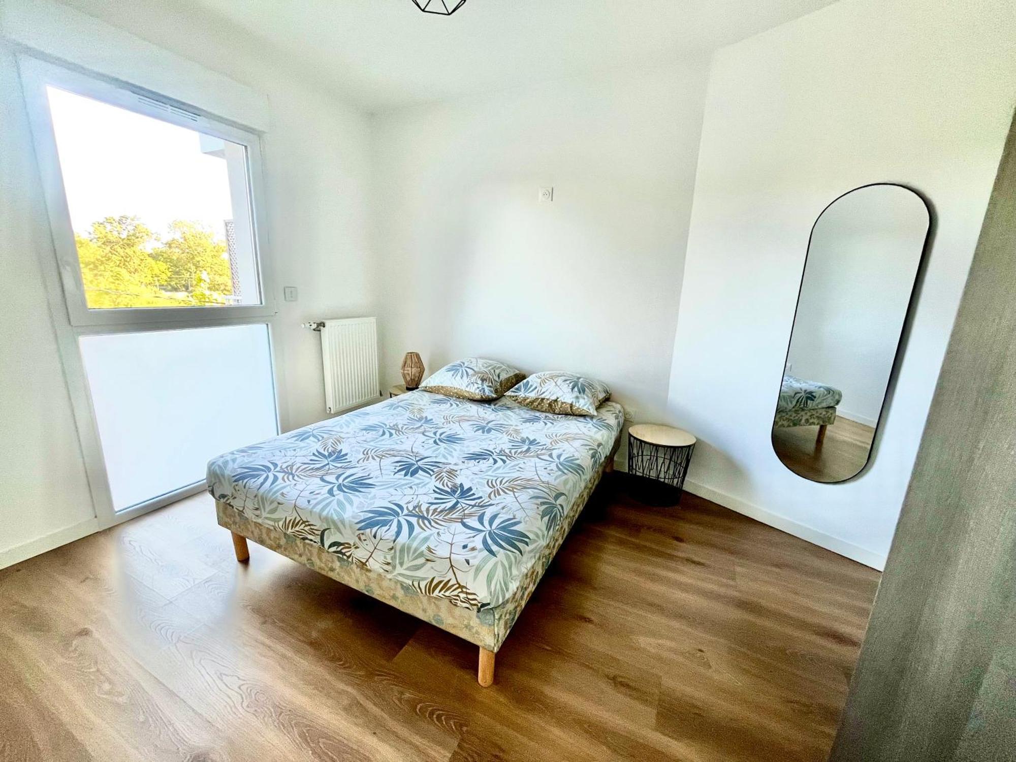 Superbe Exterieur, 2 Chambres, Parking