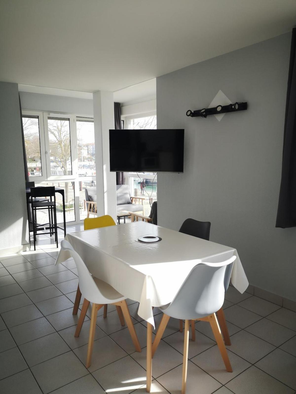 Appartement Tres Bel Avec Vue D'exception & Parking *