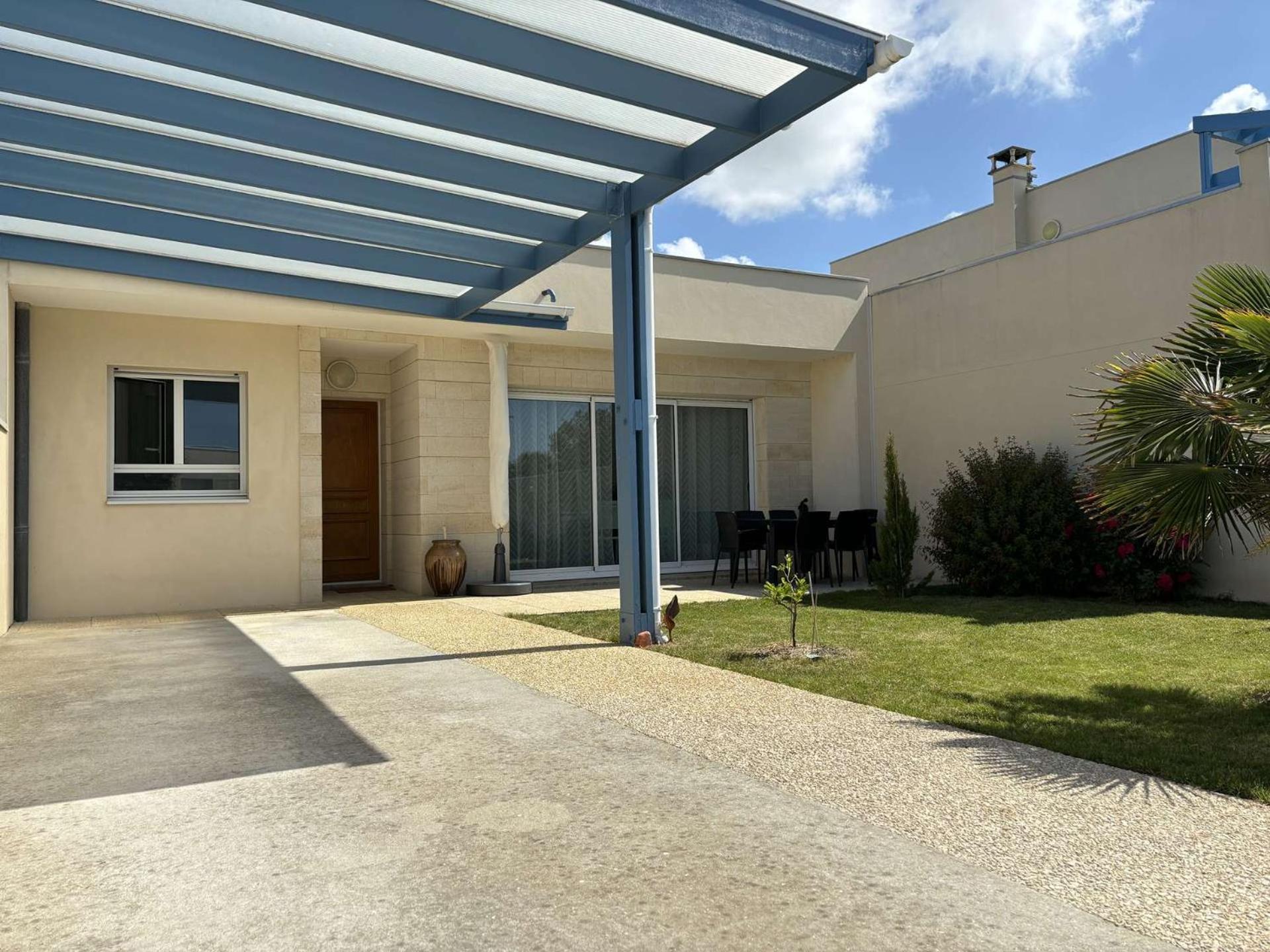 3 Pieces La Rochelle - Lr000-006 Villa