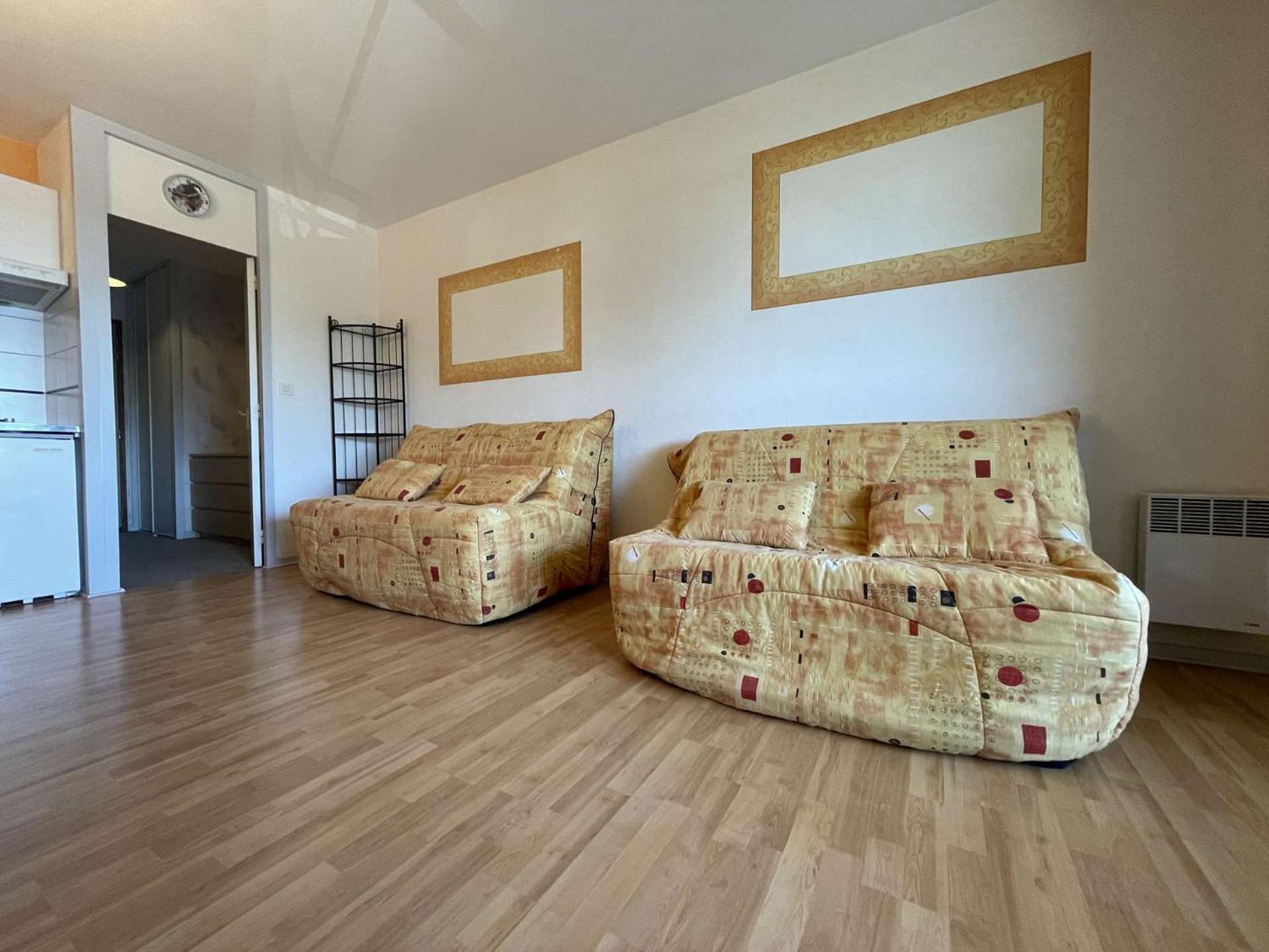 - Lr190-211 Appartement *
