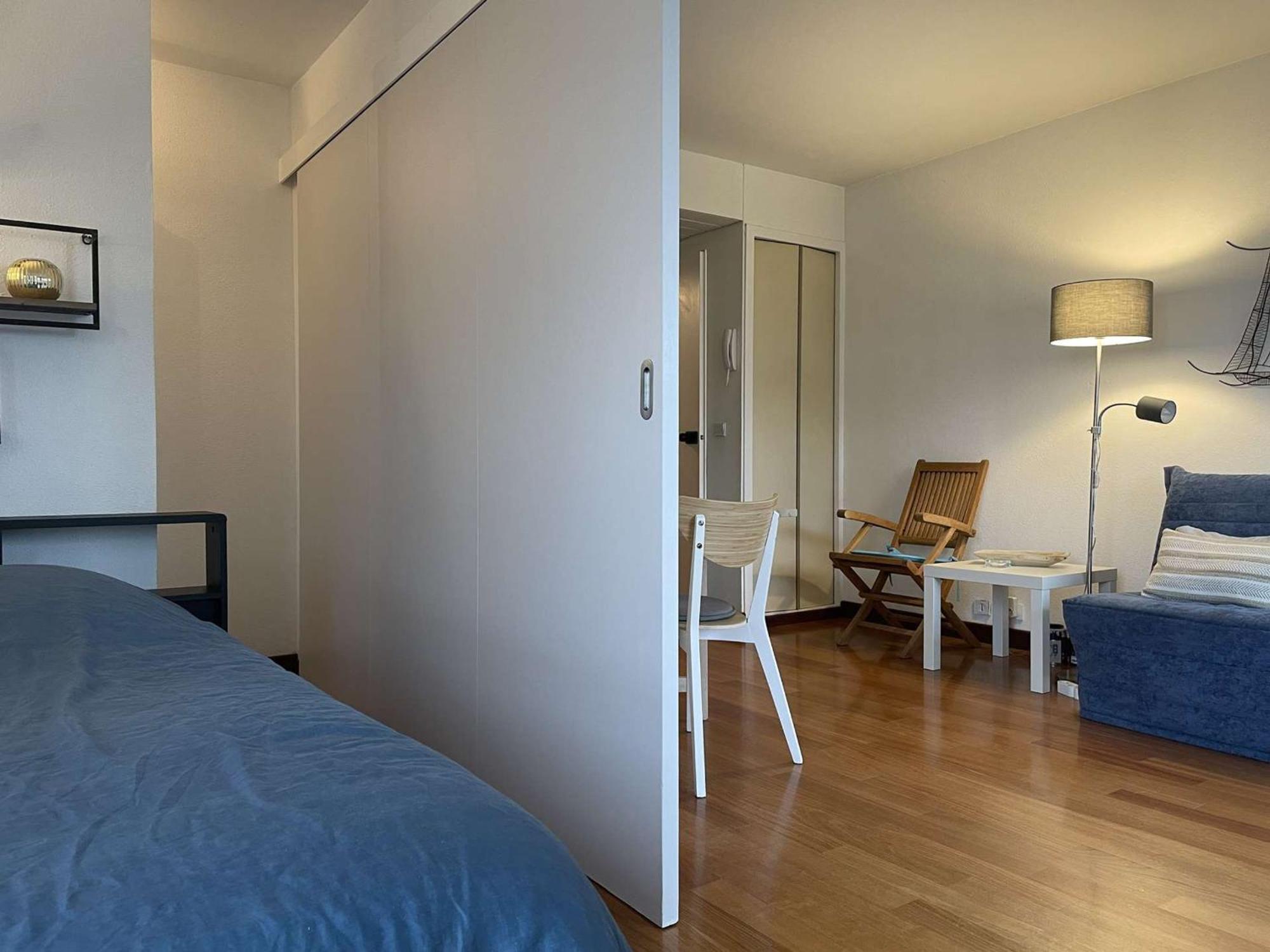 Apartment 2 Pieces Avec Piscine, Parking Prive - La Rochelle - Fr-1-246-594