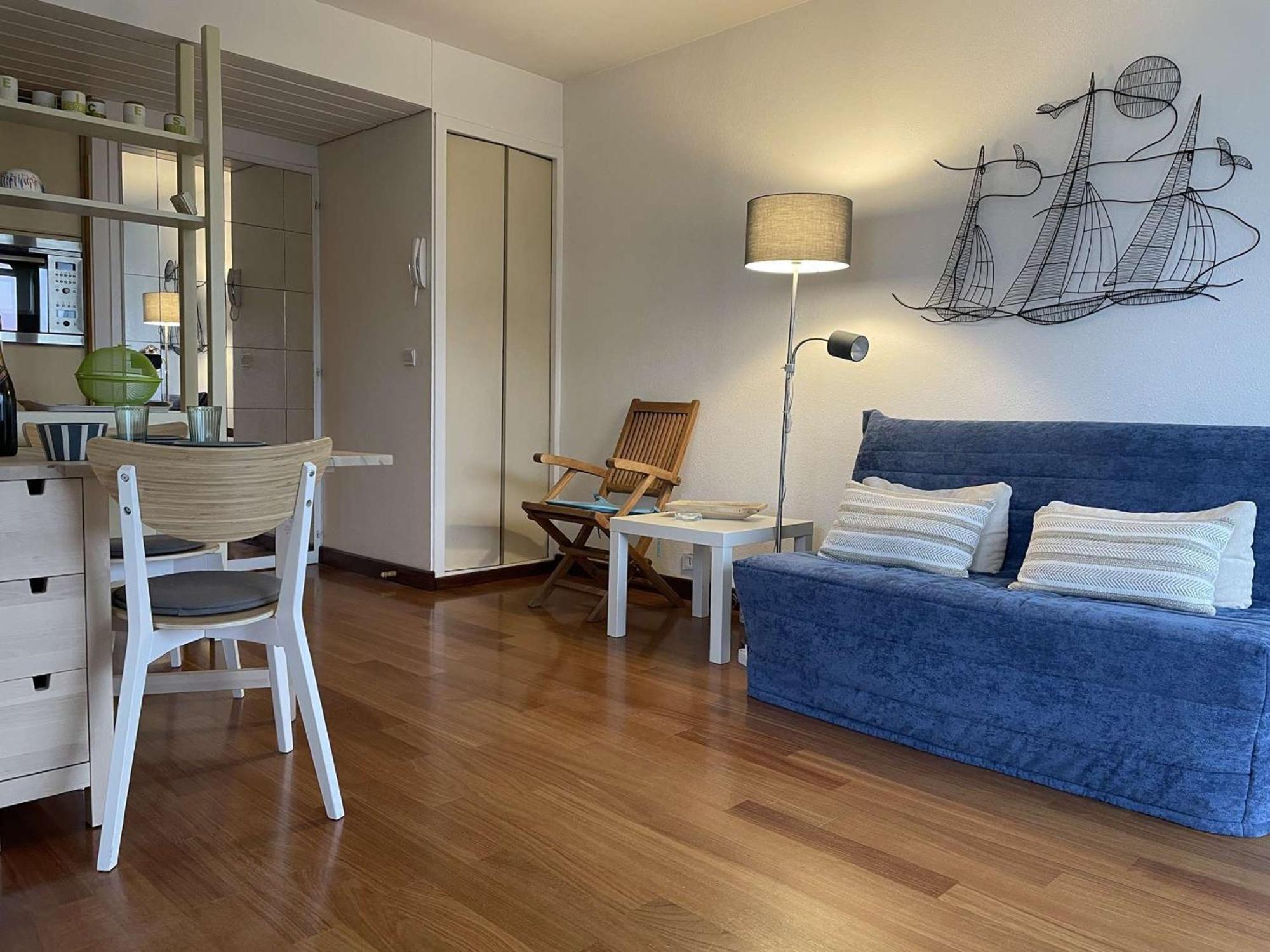 2 Pieces Avec Piscine, Parking Prive - La Rochelle - Fr-1-246-594 * La Rochelle (Charente-Maritime)