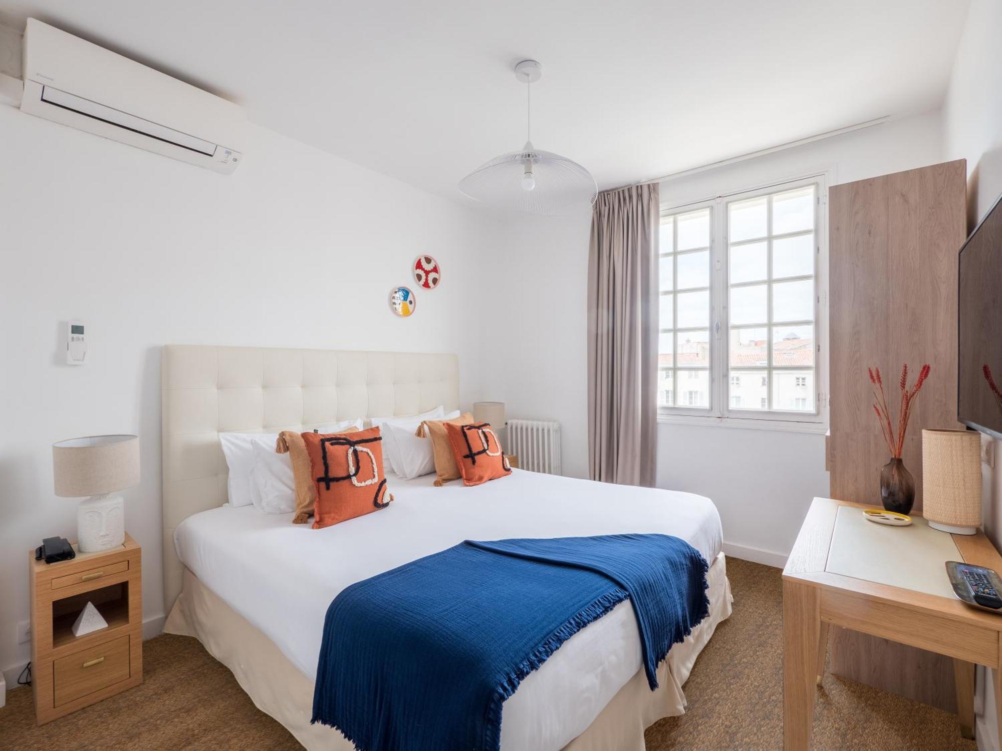 Tour De Nesle La Rochelle Vieux Port 3 Etoiles Hotel 3*