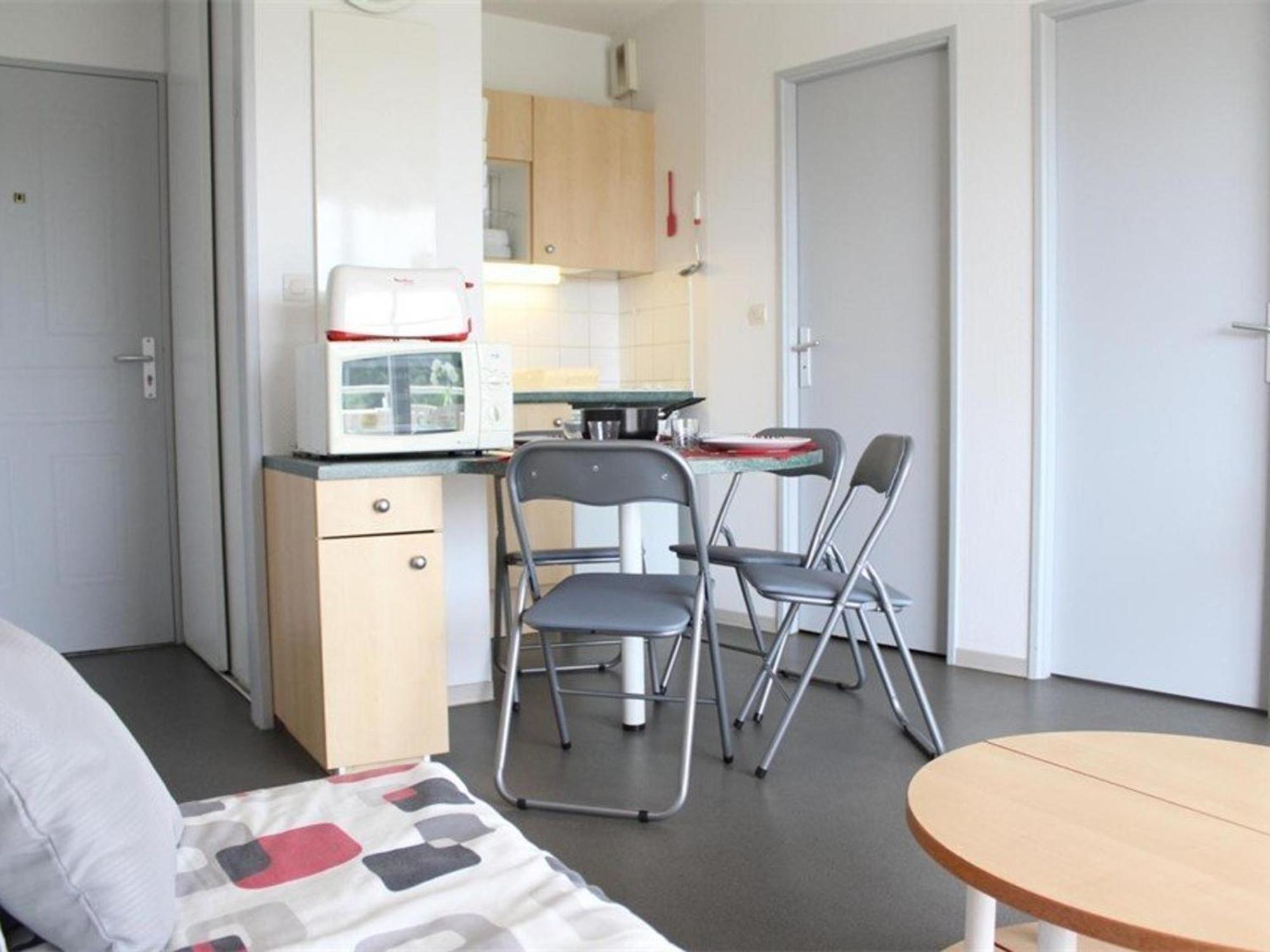 4 Pers Avec Balcon, Parking Et Piscine Aux Minimes - La Rochelle - Fr-1-246-177 Apartment La Rochelle (Charente-Maritime)