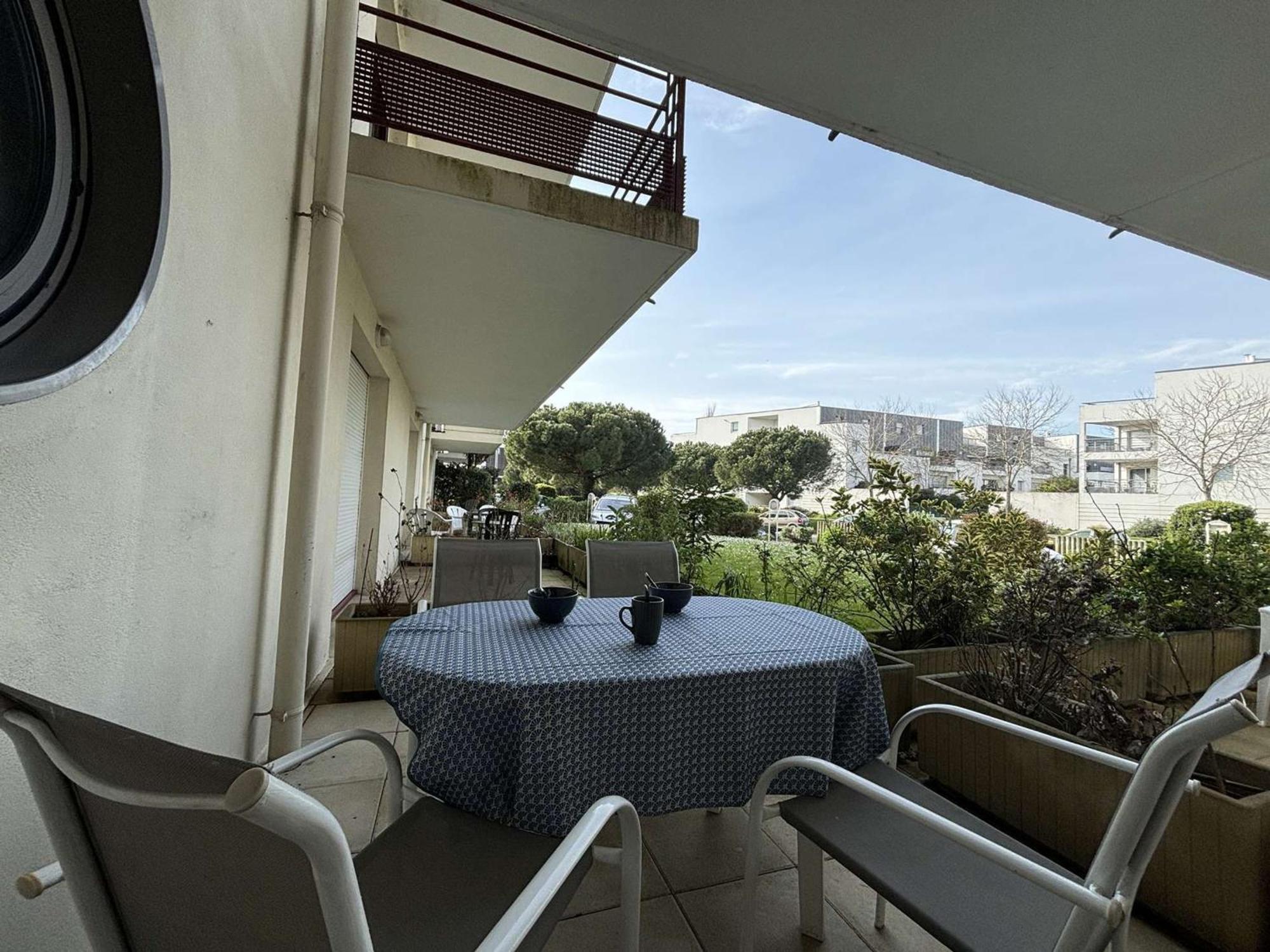 Cosy Avec Piscine, Proche Port Et - La Rochelle - Fr-1-246-575 *