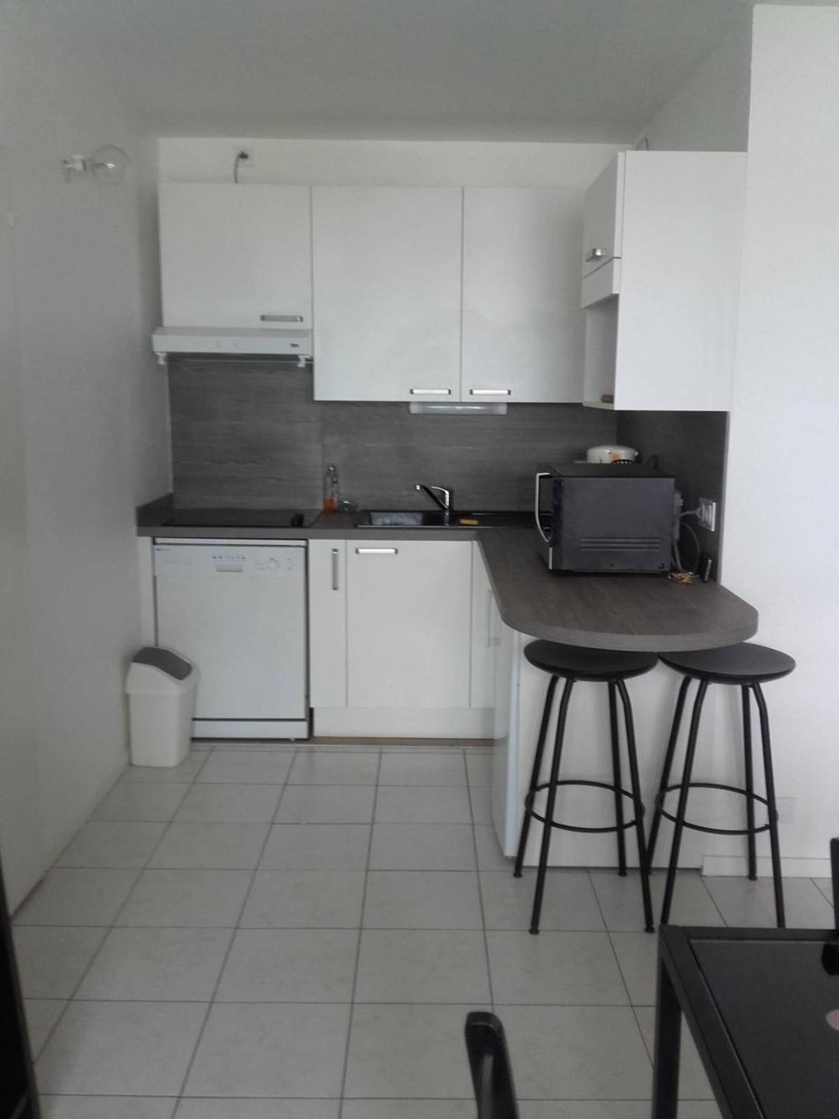 Appartement Appt 2 Pieces - Lr090-c232 *