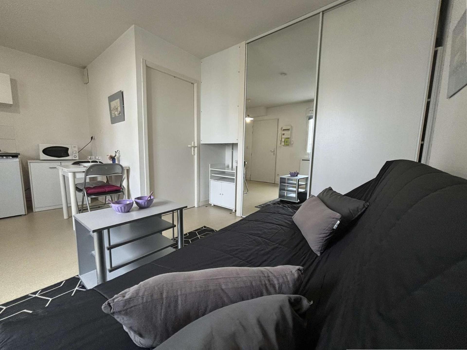 - Lr060-a06 Appartement