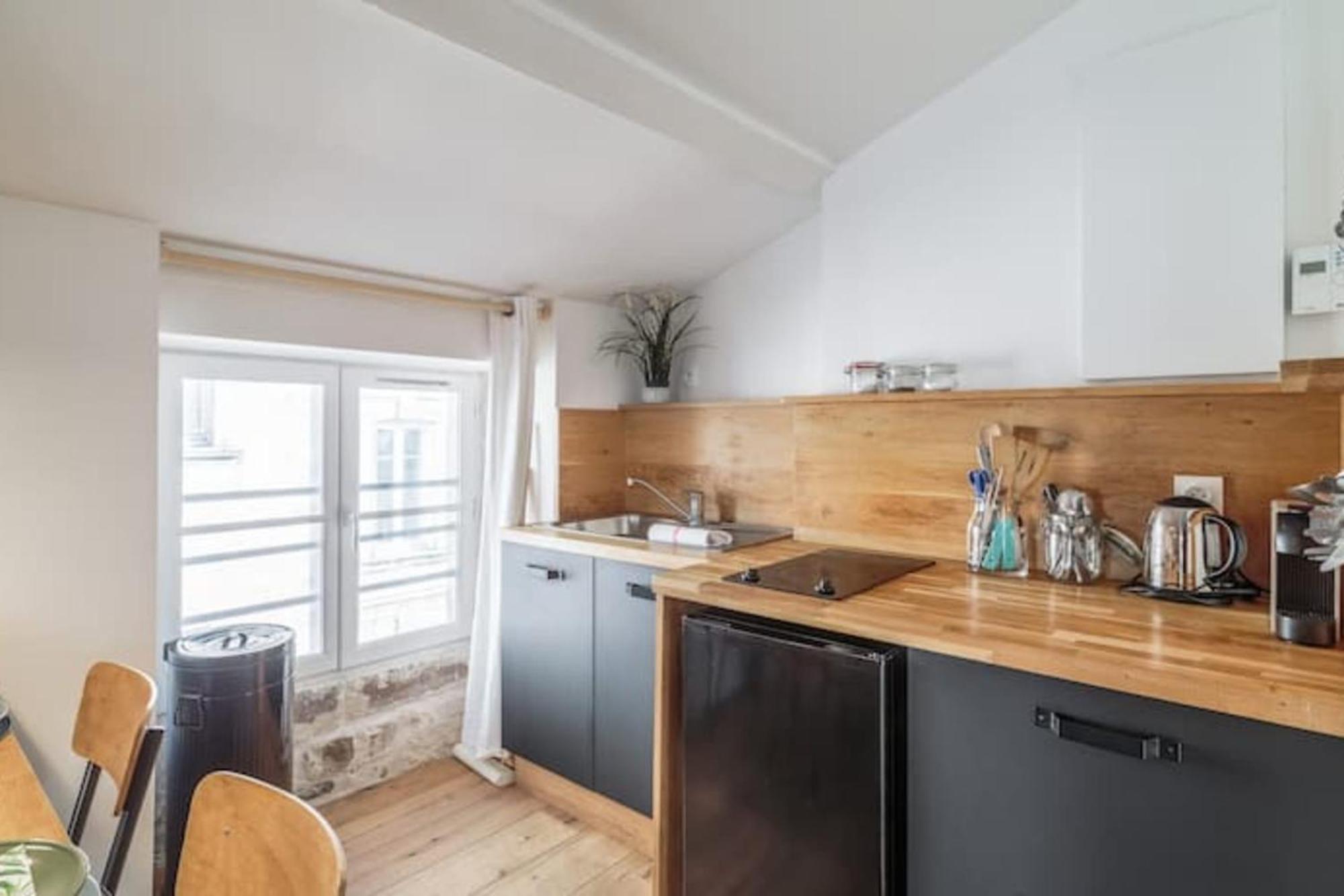 For 3 Near The Center La Rochelle (Charente-Maritime)