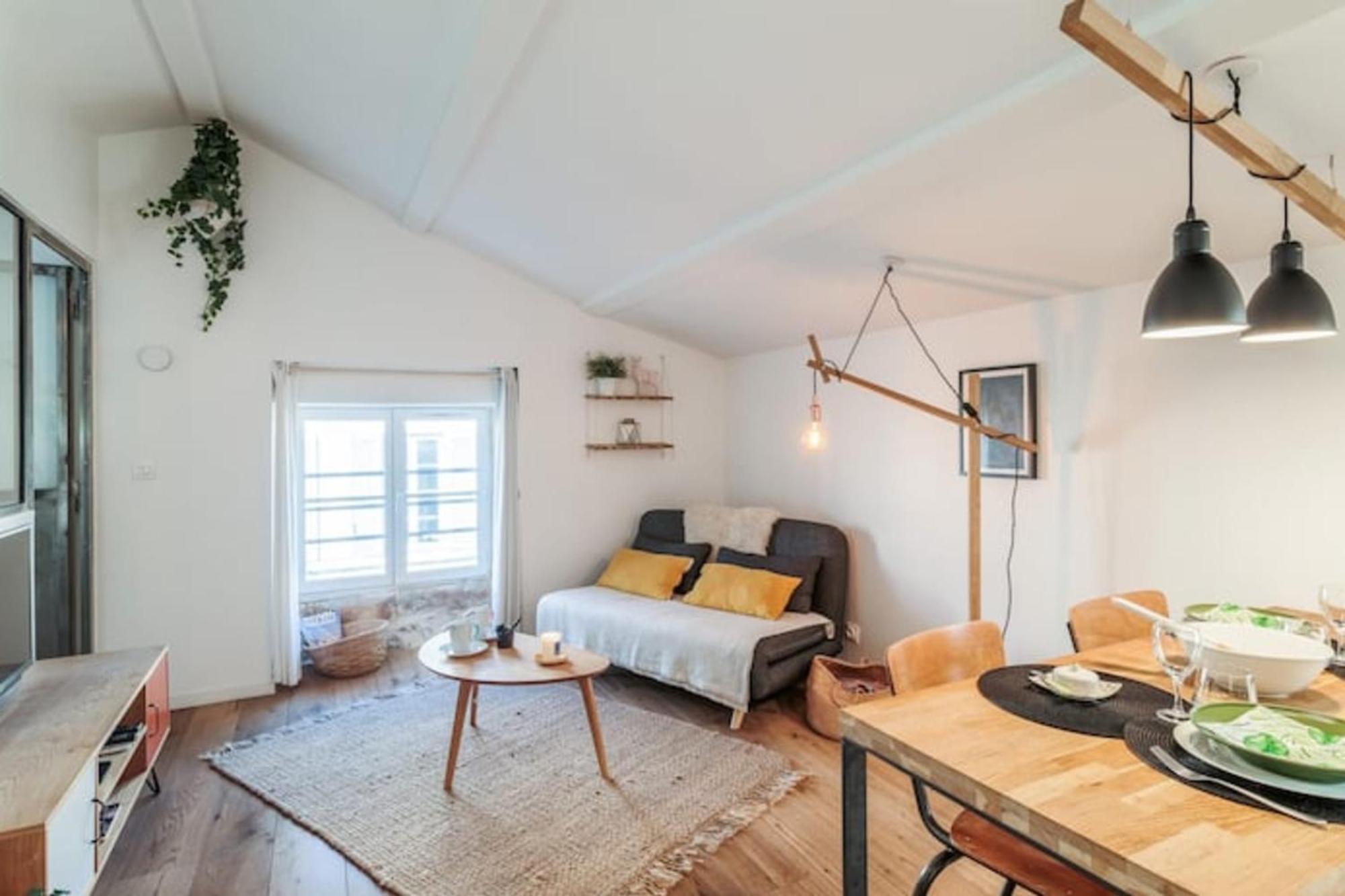 For 3 Near The Center * La Rochelle (Charente-Maritime)