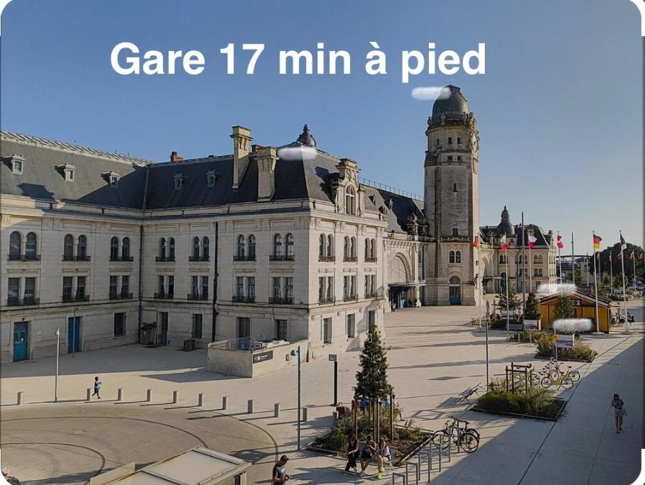 Apartment Escapade Vintage Avec Terrasse En Centre Historique La Rochelle (Charente-Maritime)
