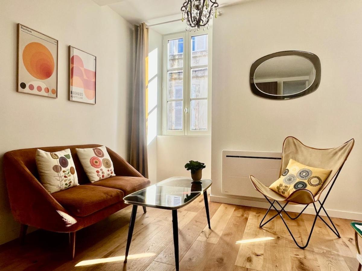 Apartment Escapade Vintage Avec Terrasse En Centre Historique La Rochelle (Charente-Maritime)