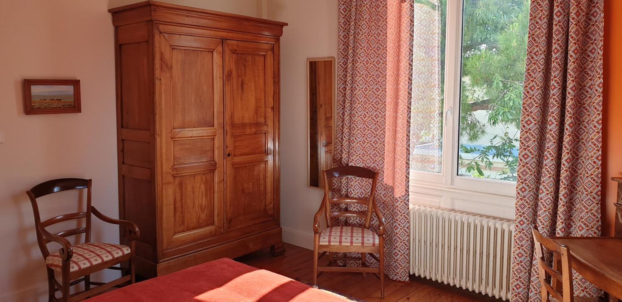 D'hotes Le Clos Bleu Bed & Breakfast La Rochelle (Charente-Maritime)