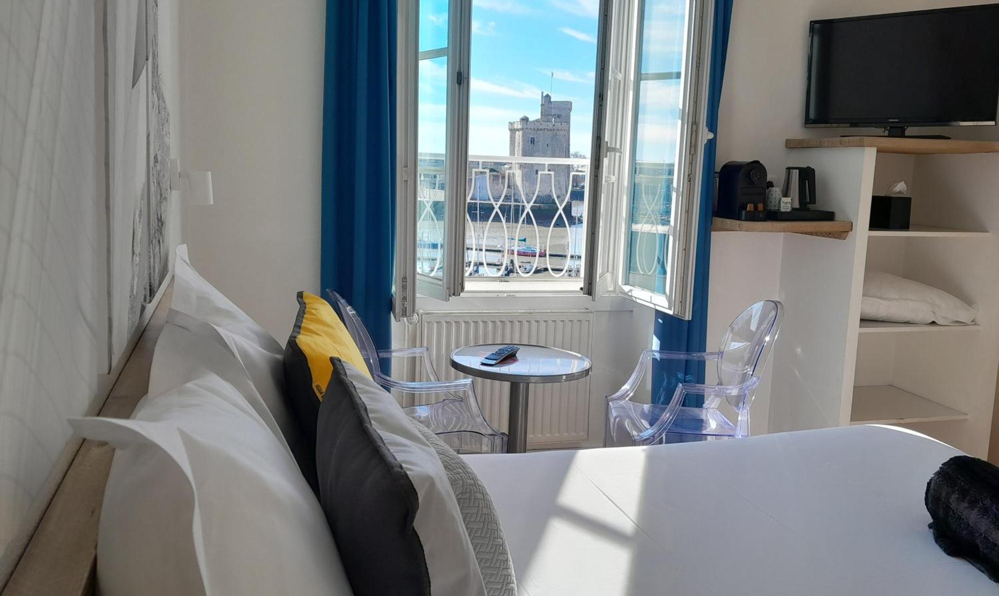 La Marine, Vieux Port Hotel